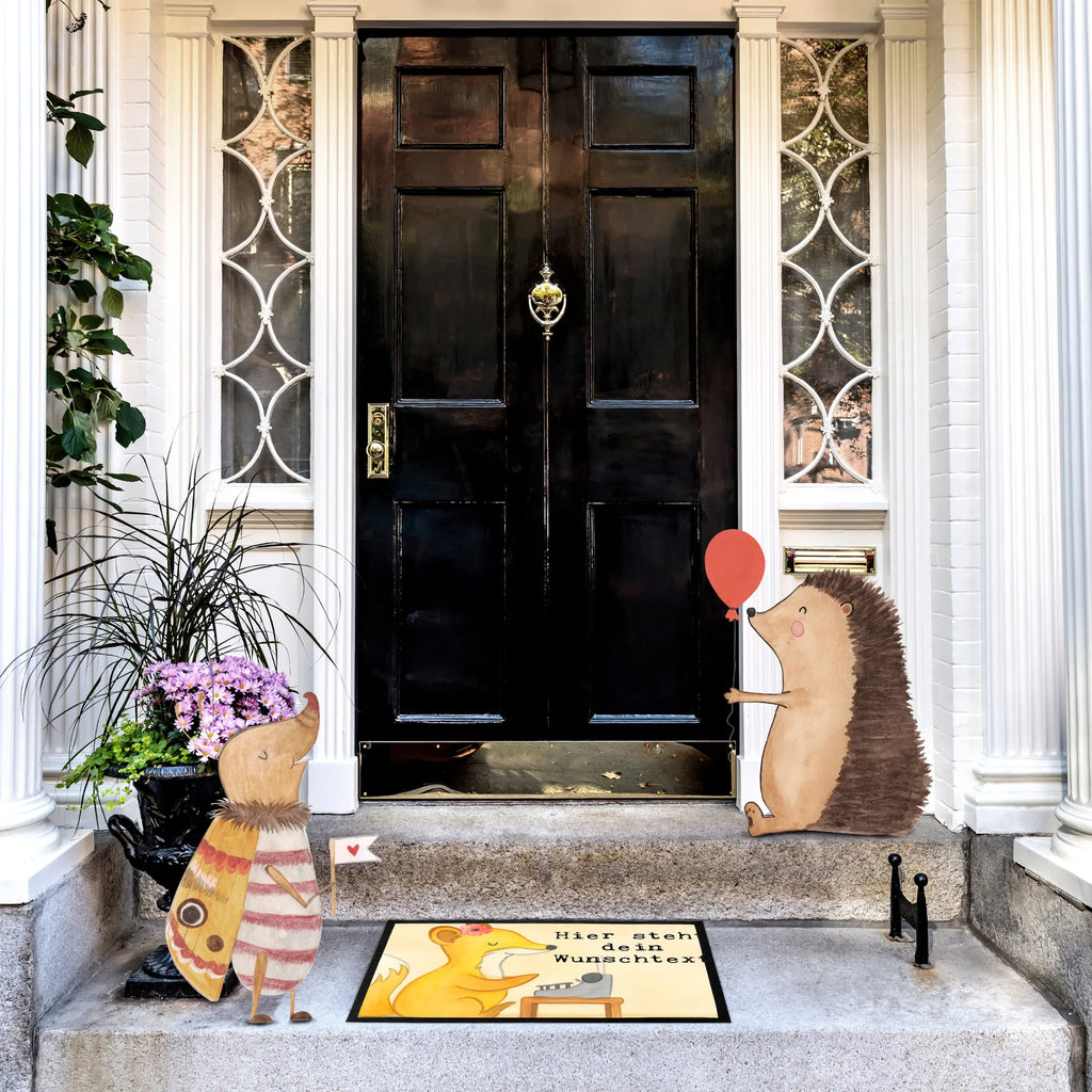 Personalized doormat Fox Best colleague in the world Design Personalisieruung, Namensfussmatte, Haustürmatte personalisiert, Wunschnamen, Bedrucken, Fußmatte bedrucken, Türvorleger mit Namen, Türvorleger personalisiert, Personalisierte Fußmatte, Personalisiert, Fußmatte mit Namen, für, Dankeschön, Geschenk, Schenken, Geburtstag, Geburtstagsgeschenk, Geschenkidee, Danke, Bedanken, Mitbringsel, Freude machen, Geschenktipp, Abschiedsgeschenk, Mitarbeiterin, Freundin, Beruf, Berufsgenossin, Ruhestand, Arbeitskollegin, Büro, Kollegin, Arbeit