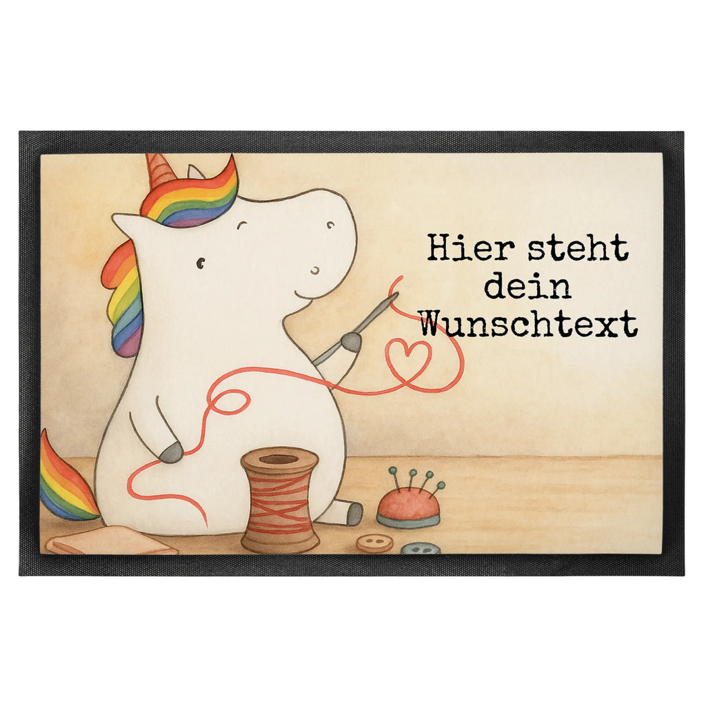 Personalisierte Fußmatte Einhorn Näherin Design Personalisiert, Haustürmatte personalisiert, Fußmatte bedrucken, Fußmatte mit Namen, Namensfussmatte, Personalisierte Fußmatte, Bedrucken, Personalisieruung, Türvorleger mit Namen, Türvorleger personalisiert, Wunschnamen, Einhorn, Einhörner, Einhorn Deko, Unicorn, Mädchen, Häkeln, Näherin, Freundin, basteln, nähen, Nähzimmer, Stricken