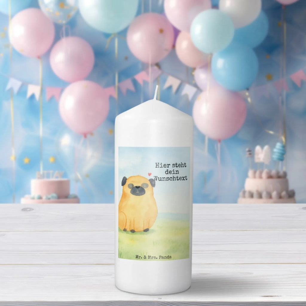 Personalised candle Pug Design Gartenkerze Mit Namen, Glas-Kerze Mit Wunschname, Handgegossene Kerze Mit Namen, Gastgeschenk Kerze Mit Namen, Grabkerze Mit Namensgravur, Kommunionkerze Mit Namen, Kerze Für Geburtstag Mit Wunschname, Streukerze Mit Namensdruck, Taufekerze Mit Namensgravur, Kerzen-Set Mit Namensgravur, Bienenwachskerze Mit Wunschname, Tafelkerze Mit Wunschname, Metall-Kerze Mit Namensgravur, Stabkerze Mit Gravur, Kerze Für Hochzeit Mit Namensgravur, Trauerkerze Mit Namen, Kerze Mit Prägung Und Wunschname, Teelicht Mit Namensdruck, Gedenkkerze Mit Namen, Kerze Mit Spruch Und Namen, Firmungskerze Mit Wunschname, Fair-Trade-Kerze Mit Namensgravur, Weihnachtskerze Mit Namensgravur, Adventskerze Mit Wunschname, LED-Kerze Mit Wunschname, Duftkerze Mit Namen, Tischkerze Mit Namensdruck, Sojawachskerze Mit Namensdruck, Outdoor-Kerze Mit Namensgravur, Laternenkerze Mit Namensdruck, Blockkerze Mit Namensdruck, Personalisierte Kerze, Schwimmkerze Mit Namen, Stearinkerze Mit Gravur, Votivkerze Mit Wunschname, Kerze Mit Namen, Holz-Kerze Mit Namen, Handgemachte Kerze Mit Wunschname, Osterkerze Mit Namen, Andachtskerze Mit Namensgravur, Stumpenkerze Mit Namensgravur, Bio-Kerze Mit Wunschname, Hund, Hundemotiv, Haustier, Hunderasse, Tierliebhaber, Hundebesitzer, Sprüche, Hundeliebe, Mops, Liebe