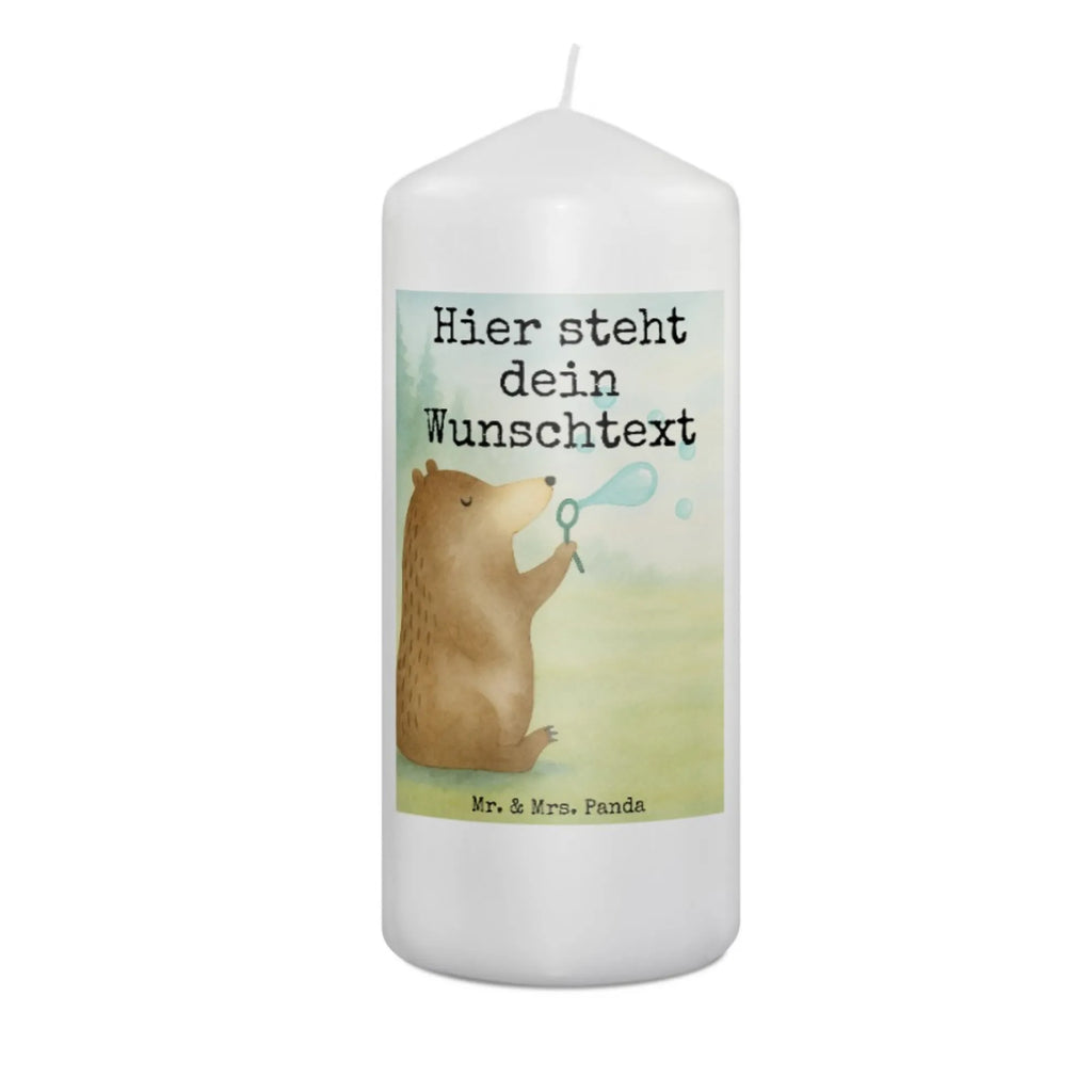 Personalisierte Kerze Bär Seifenblasen Design Grabkerze Mit Namensgravur, Kerze Mit Prägung Und Wunschname, Kerze Mit Namen, Personalisierte Kerze, Sojawachskerze Mit Namensdruck, Kommunionkerze Mit Namen, Laternenkerze Mit Namensdruck, Gartenkerze Mit Namen, Kerzen-Set Mit Namensgravur, Votivkerze Mit Wunschname, Gedenkkerze Mit Namen, LED-Kerze Mit Wunschname, Holz-Kerze Mit Namen, Streukerze Mit Namensdruck, Stearinkerze Mit Gravur, Bienenwachskerze Mit Wunschname, Andachtskerze Mit Namensgravur, Fair-Trade-Kerze Mit Namensgravur, Schwimmkerze Mit Namen, Kerze Mit Spruch Und Namen, Kerze Für Hochzeit Mit Namensgravur, Gastgeschenk Kerze Mit Namen, Duftkerze Mit Namen, Weihnachtskerze Mit Namensgravur, Stabkerze Mit Gravur, Tafelkerze Mit Wunschname, Trauerkerze Mit Namen, Adventskerze Mit Wunschname, Tischkerze Mit Namensdruck, Teelicht Mit Namensdruck, Metall-Kerze Mit Namensgravur, Bio-Kerze Mit Wunschname, Outdoor-Kerze Mit Namensgravur, Kerze Für Geburtstag Mit Wunschname, Handgemachte Kerze Mit Wunschname, Firmungskerze Mit Wunschname, Blockkerze Mit Namensdruck, Taufekerze Mit Namensgravur, Stumpenkerze Mit Namensgravur, Handgegossene Kerze Mit Namen, Glas-Kerze Mit Wunschname, Osterkerze Mit Namen, Bär, Teddy, Teddybär, Seifenblasen Bär Lustig Sein Glücklich Traurig Happy