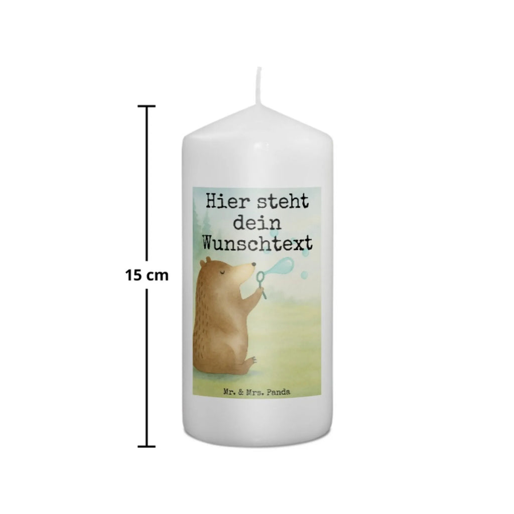 Personalisierte Kerze Bär Seifenblasen Design Grabkerze Mit Namensgravur, Kerze Mit Prägung Und Wunschname, Kerze Mit Namen, Personalisierte Kerze, Sojawachskerze Mit Namensdruck, Kommunionkerze Mit Namen, Laternenkerze Mit Namensdruck, Gartenkerze Mit Namen, Kerzen-Set Mit Namensgravur, Votivkerze Mit Wunschname, Gedenkkerze Mit Namen, LED-Kerze Mit Wunschname, Holz-Kerze Mit Namen, Streukerze Mit Namensdruck, Stearinkerze Mit Gravur, Bienenwachskerze Mit Wunschname, Andachtskerze Mit Namensgravur, Fair-Trade-Kerze Mit Namensgravur, Schwimmkerze Mit Namen, Kerze Mit Spruch Und Namen, Kerze Für Hochzeit Mit Namensgravur, Gastgeschenk Kerze Mit Namen, Duftkerze Mit Namen, Weihnachtskerze Mit Namensgravur, Stabkerze Mit Gravur, Tafelkerze Mit Wunschname, Trauerkerze Mit Namen, Adventskerze Mit Wunschname, Tischkerze Mit Namensdruck, Teelicht Mit Namensdruck, Metall-Kerze Mit Namensgravur, Bio-Kerze Mit Wunschname, Outdoor-Kerze Mit Namensgravur, Kerze Für Geburtstag Mit Wunschname, Handgemachte Kerze Mit Wunschname, Firmungskerze Mit Wunschname, Blockkerze Mit Namensdruck, Taufekerze Mit Namensgravur, Stumpenkerze Mit Namensgravur, Handgegossene Kerze Mit Namen, Glas-Kerze Mit Wunschname, Osterkerze Mit Namen, Bär, Teddy, Teddybär, Seifenblasen Bär Lustig Sein Glücklich Traurig Happy