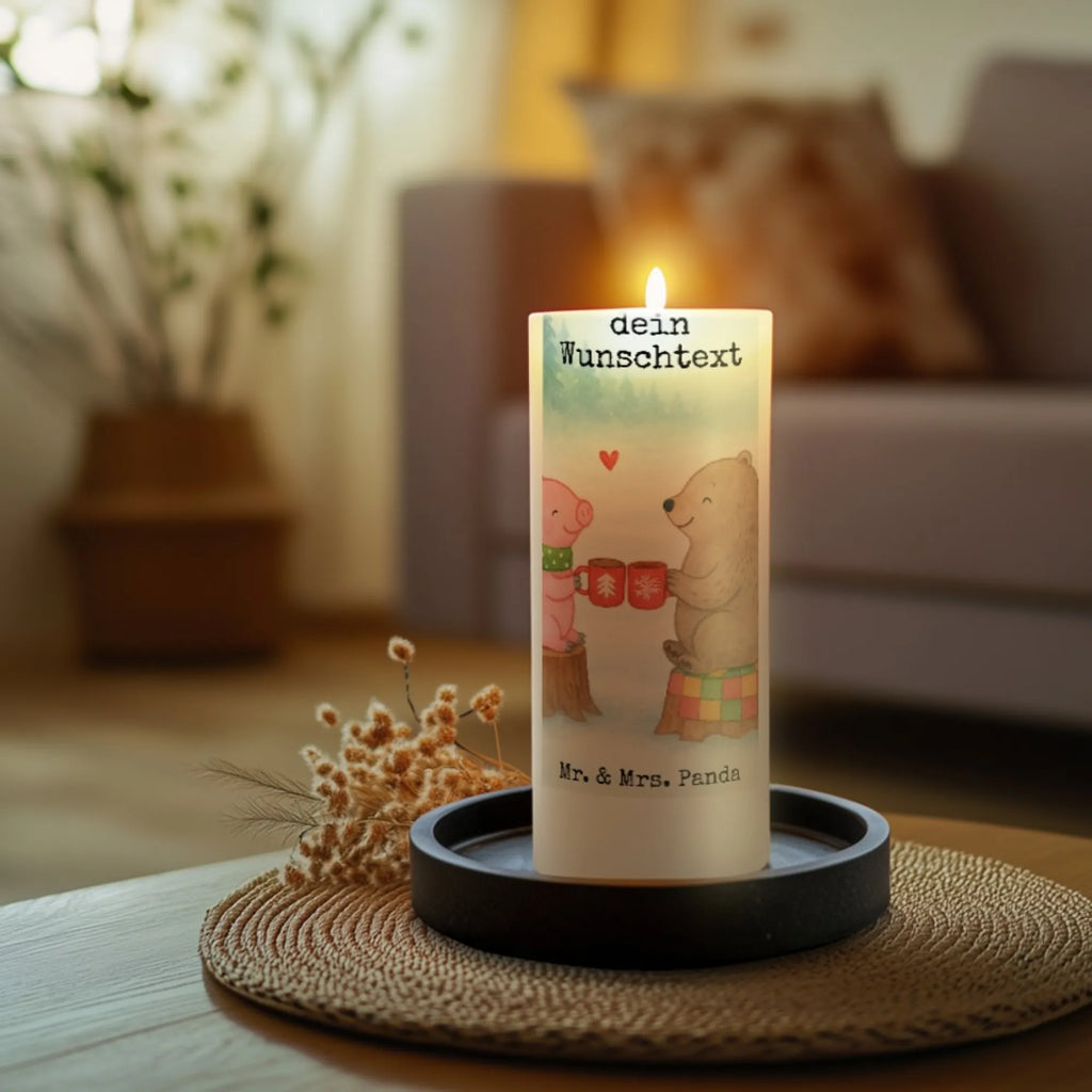 Personalisierte Kerze Glühschwein Sause Design Stearinkerze Mit Gravur, Andachtskerze Mit Namensgravur, Fair-Trade-Kerze Mit Namensgravur, Tafelkerze Mit Wunschname, Votivkerze Mit Wunschname, Kommunionkerze Mit Namen, Gartenkerze Mit Namen, Gastgeschenk Kerze Mit Namen, Outdoor-Kerze Mit Namensgravur, Schwimmkerze Mit Namen, LED-Kerze Mit Wunschname, Stumpenkerze Mit Namensgravur, Sojawachskerze Mit Namensdruck, Stabkerze Mit Gravur, Holz-Kerze Mit Namen, Bienenwachskerze Mit Wunschname, Grabkerze Mit Namensgravur, Kerze Für Geburtstag Mit Wunschname, Osterkerze Mit Namen, Metall-Kerze Mit Namensgravur, Tischkerze Mit Namensdruck, Kerze Mit Prägung Und Wunschname, Duftkerze Mit Namen, Taufekerze Mit Namensgravur, Laternenkerze Mit Namensdruck, Bio-Kerze Mit Wunschname, Teelicht Mit Namensdruck, Kerze Mit Spruch Und Namen, Kerze Für Hochzeit Mit Namensgravur, Firmungskerze Mit Wunschname, Kerze Mit Namen, Handgemachte Kerze Mit Wunschname, Gedenkkerze Mit Namen, Trauerkerze Mit Namen, Personalisierte Kerze, Streukerze Mit Namensdruck, Weihnachtskerze Mit Namensgravur, Glas-Kerze Mit Wunschname, Adventskerze Mit Wunschname, Kerzen-Set Mit Namensgravur, Handgegossene Kerze Mit Namen, Blockkerze Mit Namensdruck, Winter, Weihnachten, Weihnachtsdeko, Nikolaus, Advent, Heiligabend, Wintermotiv, Schwein, Bär, Prost, Weihnachtszeit, Alles Gute