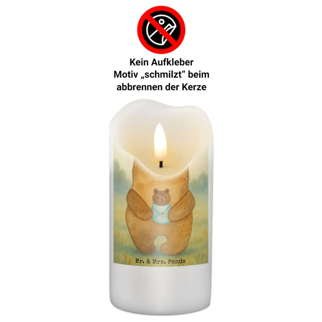 Personalisierte Kerze Bär Baby Design Glas-Kerze Mit Wunschname, Taufekerze Mit Namensgravur, Handgegossene Kerze Mit Namen, Votivkerze Mit Wunschname, Tischkerze Mit Namensdruck, Bienenwachskerze Mit Wunschname, Kerze Mit Namen, Tafelkerze Mit Wunschname, Laternenkerze Mit Namensdruck, Kerze Für Hochzeit Mit Namensgravur, Weihnachtskerze Mit Namensgravur, Kommunionkerze Mit Namen, Holz-Kerze Mit Namen, Blockkerze Mit Namensdruck, Stumpenkerze Mit Namensgravur, Andachtskerze Mit Namensgravur, Outdoor-Kerze Mit Namensgravur, Schwimmkerze Mit Namen, Stearinkerze Mit Gravur, Gartenkerze Mit Namen, Fair-Trade-Kerze Mit Namensgravur, Sojawachskerze Mit Namensdruck, Kerzen-Set Mit Namensgravur, Personalisierte Kerze, Firmungskerze Mit Wunschname, Stabkerze Mit Gravur, Kerze Mit Spruch Und Namen, Kerze Für Geburtstag Mit Wunschname, Adventskerze Mit Wunschname, Handgemachte Kerze Mit Wunschname, Duftkerze Mit Namen, Bio-Kerze Mit Wunschname, LED-Kerze Mit Wunschname, Streukerze Mit Namensdruck, Grabkerze Mit Namensgravur, Gedenkkerze Mit Namen, Metall-Kerze Mit Namensgravur, Trauerkerze Mit Namen, Osterkerze Mit Namen, Gastgeschenk Kerze Mit Namen, Kerze Mit Prägung Und Wunschname, Teelicht Mit Namensdruck, Bär, Teddy, Teddybär, Baby, Glückwunsch, Enkel, Geburt, Neffe, Nichte, Eltern, Taufe, Mutter, Täufling, Geburtstag, Enkelin