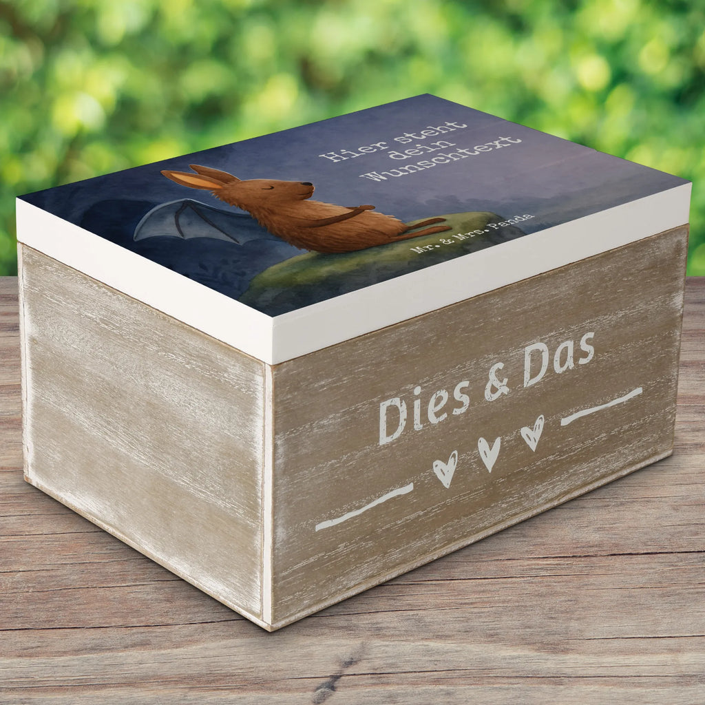 Personalised wooden chest bat Sit Design mit Namen, Aufbewahrungsbox mit Namen, Dekokiste Personalisiert, Erinnerungsbox Personalisiert, Schatzkiste mit Namen, Kiste mit Namen, Dekokiste mit Namen, Holzkiste mit Namen, GEschenkdose personalisiert, Truhe Personalisiert, Erinnerungskiste Personalisiert, Schatulle Personalisiert, Erinnerungsbox mit Namen, Kiste Personalisiert, Geschenkbox personalisiert, Erinnerungskiste, Holzkiste Personalisiert, Schatzkiste Personalisiert, Schatulle mit Namen, Truhe mit Namen, Aufbewahrungsbox Personalisiert, Tiermotive, Gute Laune, lustige Sprüche, Tiere, Fledermäuse, Motivation, Fledermaus, entspannen