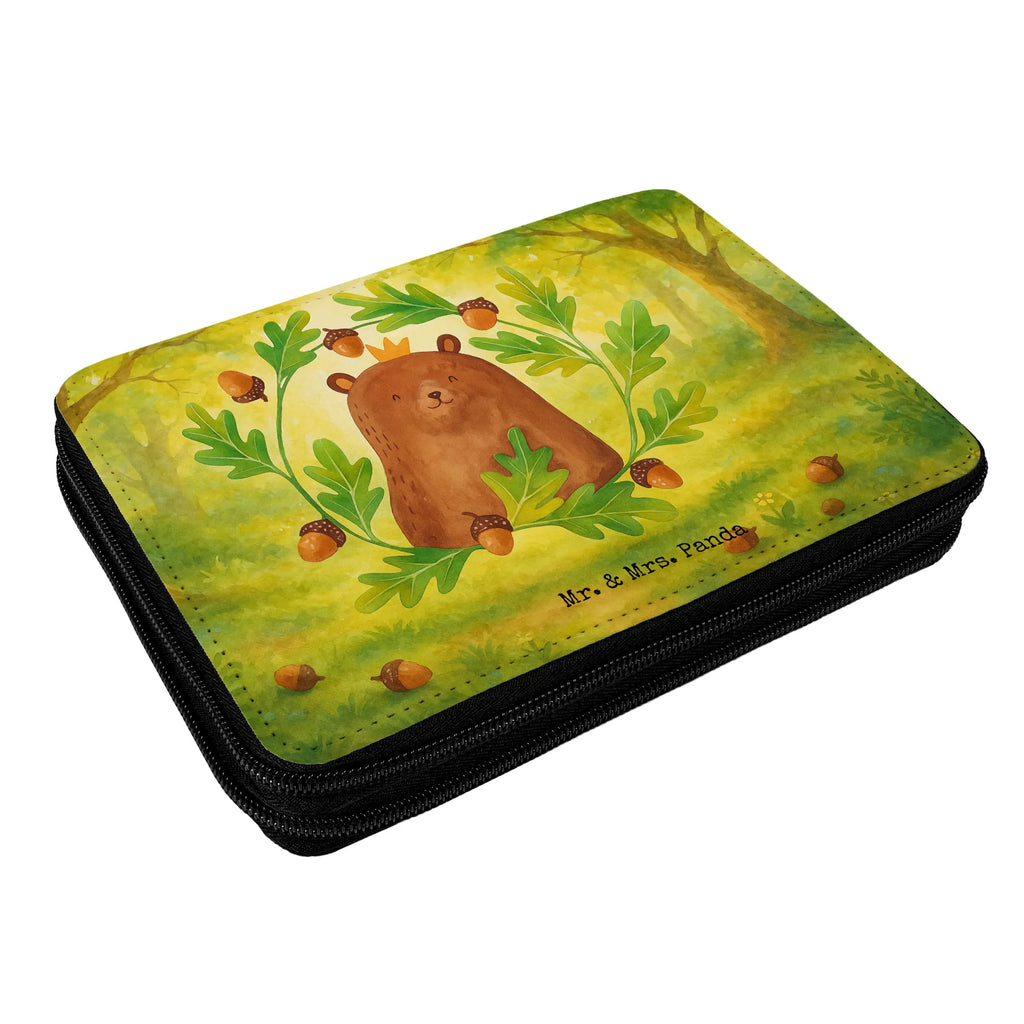 Federmappe Bär König Design Schüler, Stifterolle, Kinder Federmappe, Motiv, Schülerin, Stifte Etui, Grundschule, Federmappe, Einschulung, Federmappe Einschulung, Stiftetasche, Büro Stifte Etui, Federmäppchen bedruckt, Kind, Geschenk, Federmäppchen, Schule, Bestückte Federmappe, Bär, Teddy, Teddybär, weltbester Papa, Daddy, bester Papa, Papa, Papa Bär, Vater, Dad, bester Vater, Vatertag, Papi