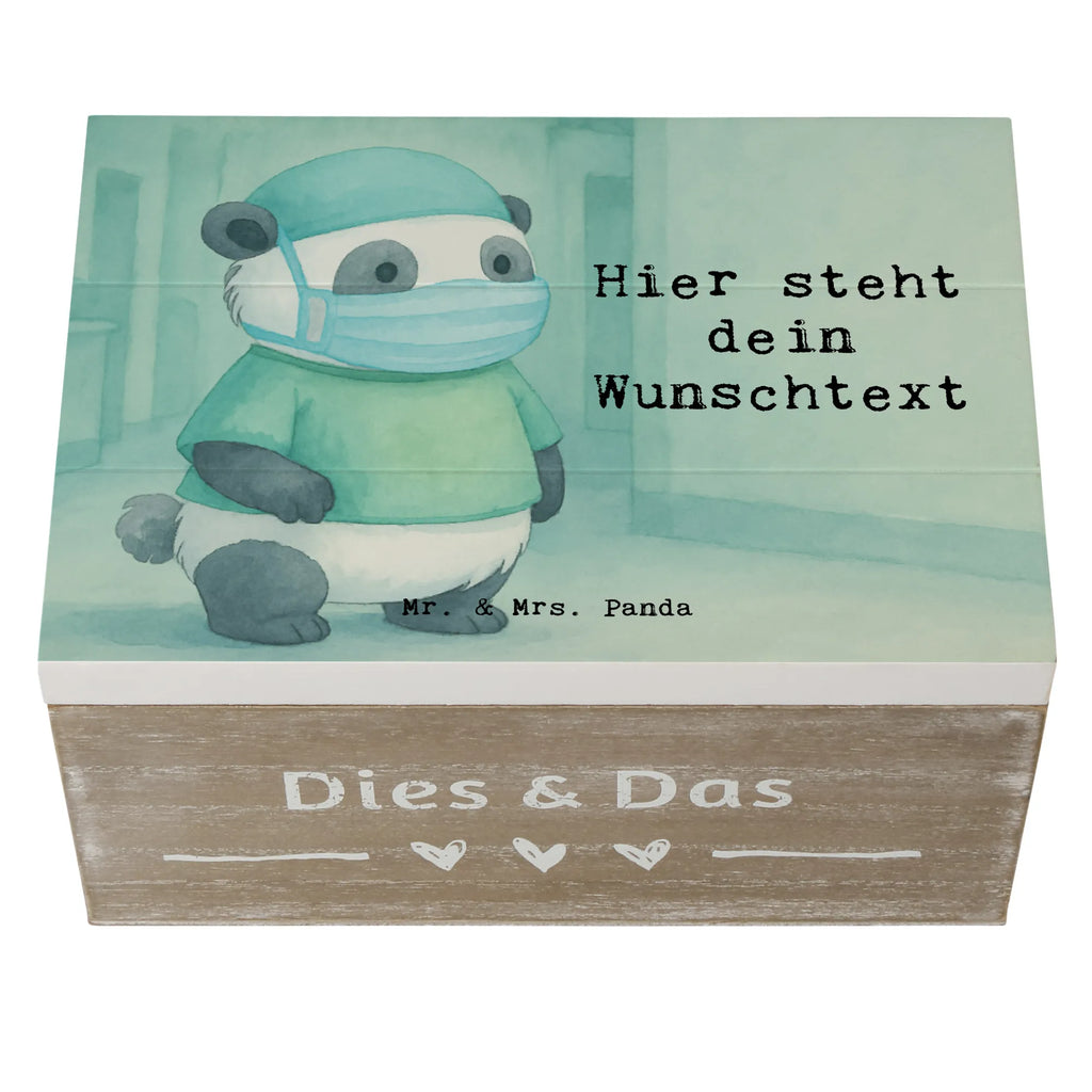 Personalizowane drewniane pudełko chirurg pasja Design GEschenkdose personalisiert, Kiste Personalisiert, Schatzkiste Personalisiert, Schatulle Personalisiert, Erinnerungskiste Personalisiert, Truhe mit Namen, Holzkiste mit Namen, Erinnerungskiste, Kiste mit Namen, mit Namen, Aufbewahrungsbox mit Namen, Erinnerungsbox Personalisiert, Aufbewahrungsbox Personalisiert, Holzkiste Personalisiert, Dekokiste mit Namen, Geschenkbox personalisiert, Truhe Personalisiert, Schatulle mit Namen, Schatzkiste mit Namen, Erinnerungsbox mit Namen, Dekokiste Personalisiert, Beruf, Ausbildung, Jubiläum, Abschied, Rente, Kollege, Kollegin, Geschenk, Schenken, Arbeitskollege, Mitarbeiter, Firma, Danke, Dankeschön, Krankenhaus, Notfallchirurg, Arzt, Chirurg, Unfallchirurg, Mediziner