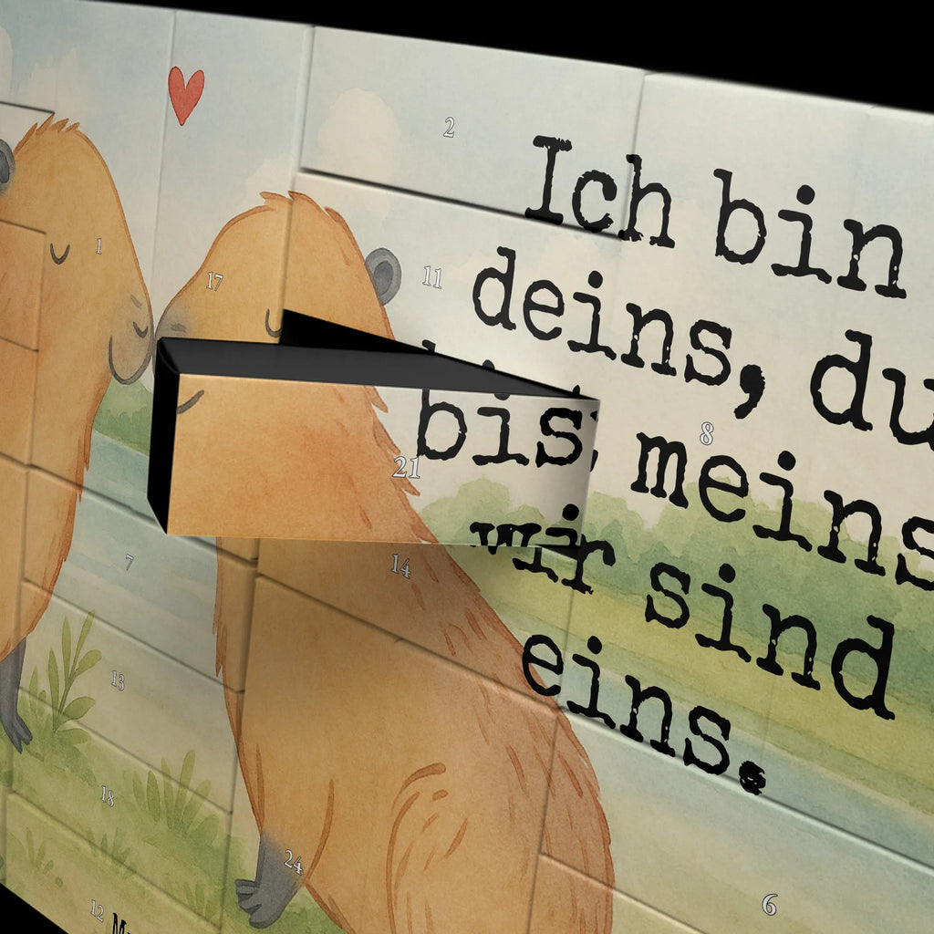 Befüllbarer Adventskalender Capybara Liebe Design Adventskalender, Adventskalender Karton, Adventskalender Zum Füllen, Adventskalender Zum Aufstellen, Karton Adventskalender, Adventskalender mit 24 Schachteln, Kalender Zum Befüllen, Geschenkekalender, Befüllbarer Adventskalender, Adventskalender Schachteln, Geschenke Adventskalender, Adventskalender Zum Befüllen, Adventskalender Selbst Befüllen, Adventskalender Schachtel, Tisch Adventskalender, Weihnachtskalender Schachteln, Adventskalender ohne Inhalt, Adventskalender Deko, Weihnachtskalender Zum Befüllen, Leerer Adventskalender, Adventskalender leer, Weihnachtskalender Boxen, Diy Adventskalender, Weihnachtskalender, Erwachsenen Adventskalender, Adventskalender Boxen, Adventskalender Zum Selbst Befüllen, Bastel Adventskalender, Adventskalender für Erwachsene, Weihnachtskalender Selbst Befüllen, Adventskalender 24 Boxen, Adventskalender Box, Schachtel Adventskalender, Lustige Sprüche, Tiere, Tiermotive, Gute Laune, Liebesbeweis, Kuschel Capybaras, Partnertiere, Verliebt, Romantisches Geschenk, Paar, Verschmolzen, Ich Bin Deins, Jahrestag, Herzlich, Liebe, Tierliebe, Capybara, Geschenkidee, Ehejubiläum, Valentinstag, Liebesspruch, Beziehung, Handgezeichnet, Du Bist Meins