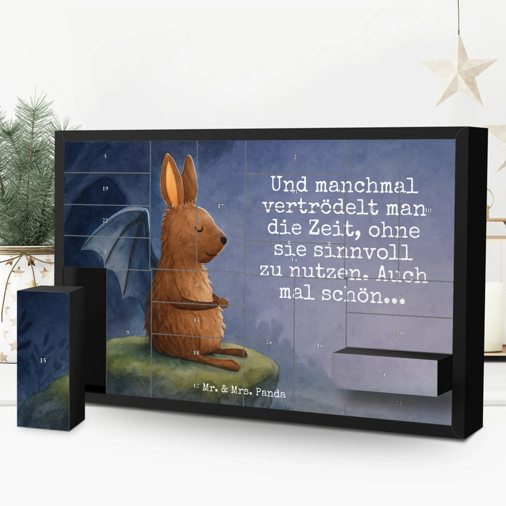 Befüllbarer Adventskalender Fledermaus Sitzen Design Adventskalender Zum Selbst Befüllen, Schachtel Adventskalender, Adventskalender Selbst Befüllen, Befüllbarer Adventskalender, Bastel Adventskalender, Leerer Adventskalender, Adventskalender Karton, Adventskalender Zum Füllen, Geschenkekalender, Adventskalender leer, Adventskalender Schachtel, Adventskalender 24 Boxen, Erwachsenen Adventskalender, Adventskalender Zum Aufstellen, Tisch Adventskalender, Geschenke Adventskalender, Adventskalender Zum Befüllen, Adventskalender Boxen, Weihnachtskalender Boxen, Adventskalender mit 24 Schachteln, Diy Adventskalender, Weihnachtskalender Selbst Befüllen, Adventskalender Box, Karton Adventskalender, Adventskalender Deko, Adventskalender Schachteln, Kalender Zum Befüllen, Weihnachtskalender Schachteln, Adventskalender ohne Inhalt, Weihnachtskalender Zum Befüllen, Adventskalender für Erwachsene, Weihnachtskalender, Adventskalender, Lustige Sprüche, Tiere, Tiermotive, Gute Laune, Entspannen, Fledermäuse, Fledermaus, Motivation