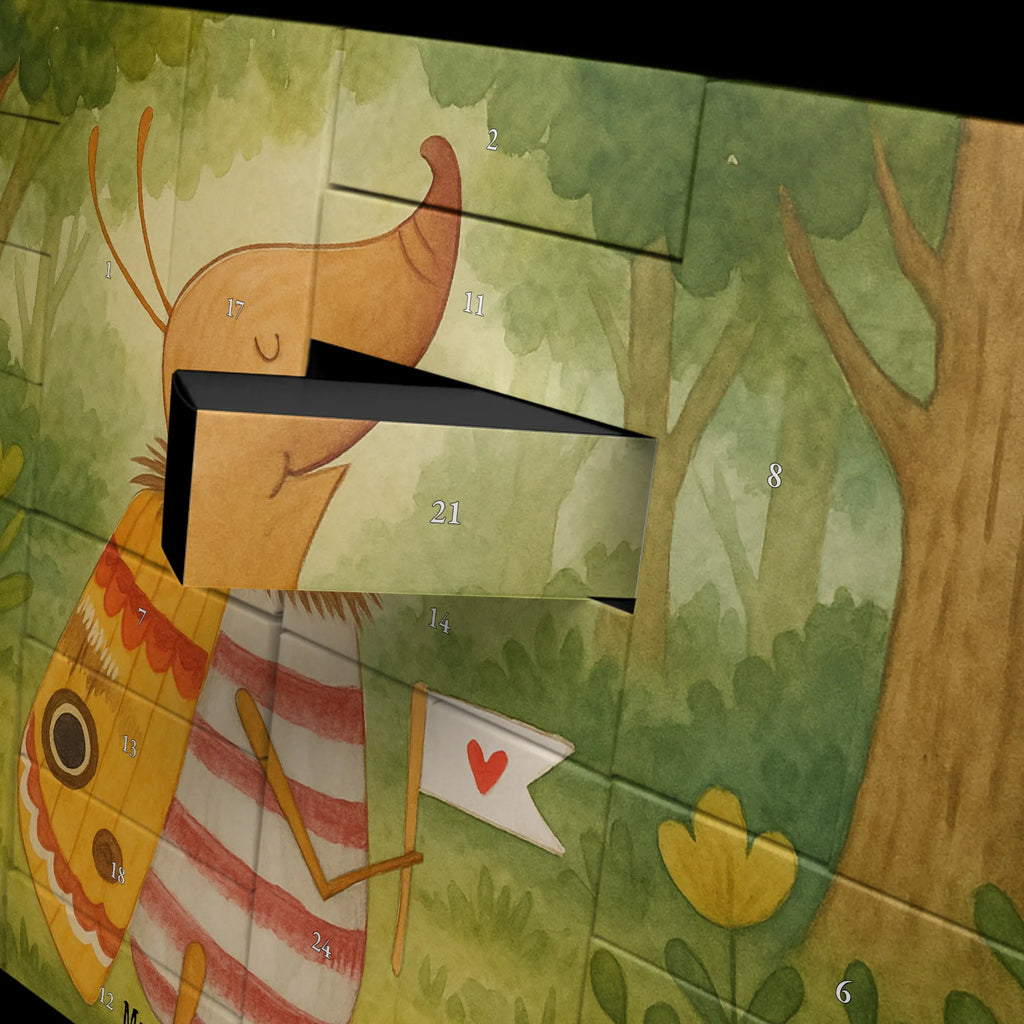 Befüllbarer Adventskalender Nachtfalter Fähnchen Design Adventskalender Boxen, Diy Adventskalender, Adventskalender, Adventskalender Deko, Kalender Zum Befüllen, Adventskalender mit 24 Schachteln, Adventskalender Karton, Adventskalender leer, Adventskalender Schachtel, Adventskalender Selbst Befüllen, Erwachsenen Adventskalender, Adventskalender Zum Füllen, Geschenke Adventskalender, Tisch Adventskalender, Schachtel Adventskalender, Adventskalender Zum Aufstellen, Adventskalender Zum Selbst Befüllen, Weihnachtskalender Selbst Befüllen, Adventskalender 24 Boxen, Geschenkekalender, Adventskalender Schachteln, Weihnachtskalender, Adventskalender für Erwachsene, Leerer Adventskalender, Adventskalender ohne Inhalt, Befüllbarer Adventskalender, Bastel Adventskalender, Weihnachtskalender Zum Befüllen, Weihnachtskalender Schachteln, Karton Adventskalender, Weihnachtskalender Boxen, Adventskalender Box, Adventskalender Zum Befüllen, Lustige Sprüche, Tiere, Tiermotive, Gute Laune, Süß, Was Kostet Die Welt, Nachtfalter, Niedlich, Spruch Lustig, Käfer, Spruch Witzig, Küche Deko