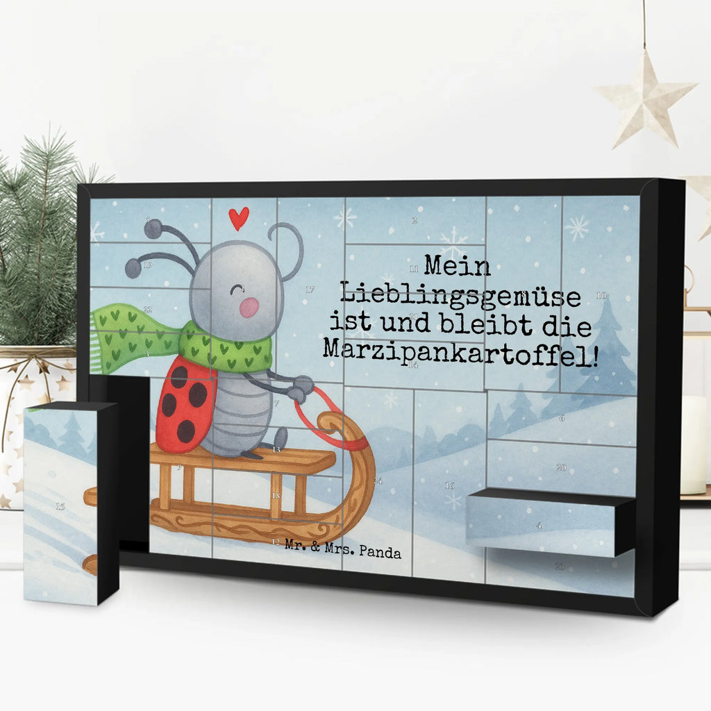Befüllbarer Adventskalender Smörle Rodeln Design Karton Adventskalender, Adventskalender Zum Füllen, Tisch Adventskalender, Bastel Adventskalender, Kalender Zum Befüllen, Adventskalender Box, Adventskalender für Erwachsene, Adventskalender Schachtel, Befüllbarer Adventskalender, Adventskalender Deko, Adventskalender 24 Boxen, Adventskalender Zum Selbst Befüllen, Geschenkekalender, Diy Adventskalender, Erwachsenen Adventskalender, Adventskalender Karton, Schachtel Adventskalender, Adventskalender Schachteln, Adventskalender, Adventskalender Zum Befüllen, Weihnachtskalender Zum Befüllen, Adventskalender Zum Aufstellen, Adventskalender mit 24 Schachteln, Adventskalender Boxen, Weihnachtskalender Selbst Befüllen, Leerer Adventskalender, Weihnachtskalender Schachteln, Adventskalender ohne Inhalt, Geschenke Adventskalender, Adventskalender leer, Weihnachtskalender Boxen, Weihnachtskalender, Adventskalender Selbst Befüllen, Weihnachten, Winter, Weihnachtsdeko, Nikolaus, Advent, Heiligabend, Wintermotiv, Marzipan, Smörle, Schlittenfahren