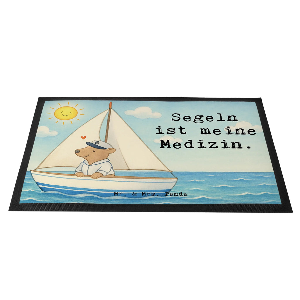 Fußmatte Bär Segeln Design Fußmatte außen, Fußmatte innen, Fußmatte außen wetterfest, Schmutzfangmatte waschbar, Gummi Matte, Schmutzfangteppich, Fußabtreter außen, Fussmatten, Schmutzmatte, Vorleger, Schmutzfänger, Fussmatten online, Motivfußmatte, Fußmatte waschbar, Fußabtreter, Gummimatte, Fußmatten, Haustürmatte, Matte, Eingangsteppich, Türvorleger, Fußmatte outdoor, Sauberlaufmatte, Schmutzfangmatte, Fußabstreifer, Fußabstreifer außen, Türmatte, Geschenk, Sport, Sportart, Hobby, Schenken, Danke, Dankeschön, Auszeichnung, Gewinn, Sportler, Segelboot, segeln, Yachtclub, Segelschule, Segeltörn