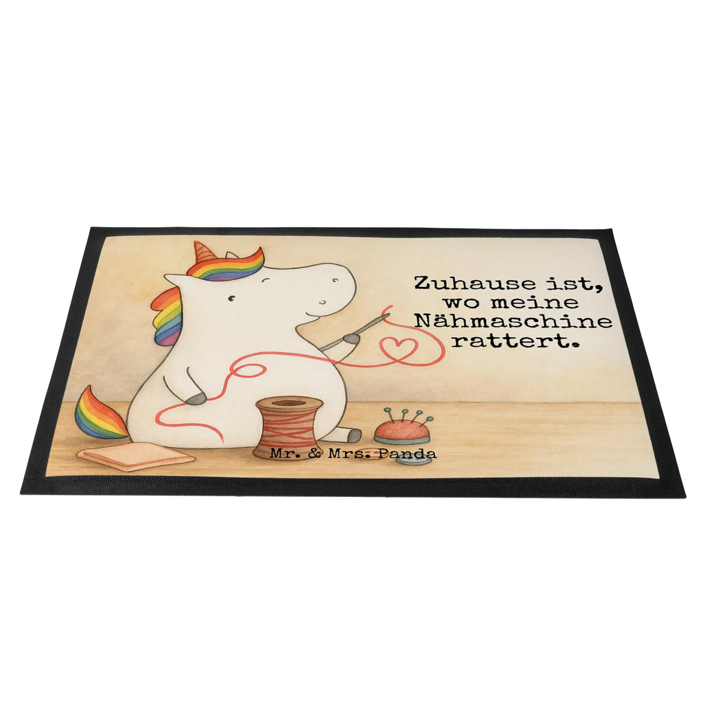 Fußmatte Einhorn Näherin Design Fußmatten, Fußmatte outdoor, Fussmatten online, Gummi Matte, Sauberlaufmatte, Haustürmatte, Matte, Vorleger, Schmutzmatte, Türmatte, Fußmatte außen, Gummimatte, Eingangsteppich, Fußabstreifer, Schmutzfänger, Fußabtreter außen, Türvorleger, Schmutzfangmatte waschbar, Fußabtreter, Fußmatte waschbar, Motivfußmatte, Schmutzfangmatte, Fußabstreifer außen, Fußmatte innen, Fußmatte außen wetterfest, Fussmatten, Schmutzfangteppich, Einhorn, Einhörner, Einhorn Deko, Unicorn, Freundin, Häkeln, Mädchen, Stricken, basteln, Näherin, nähen, Nähzimmer