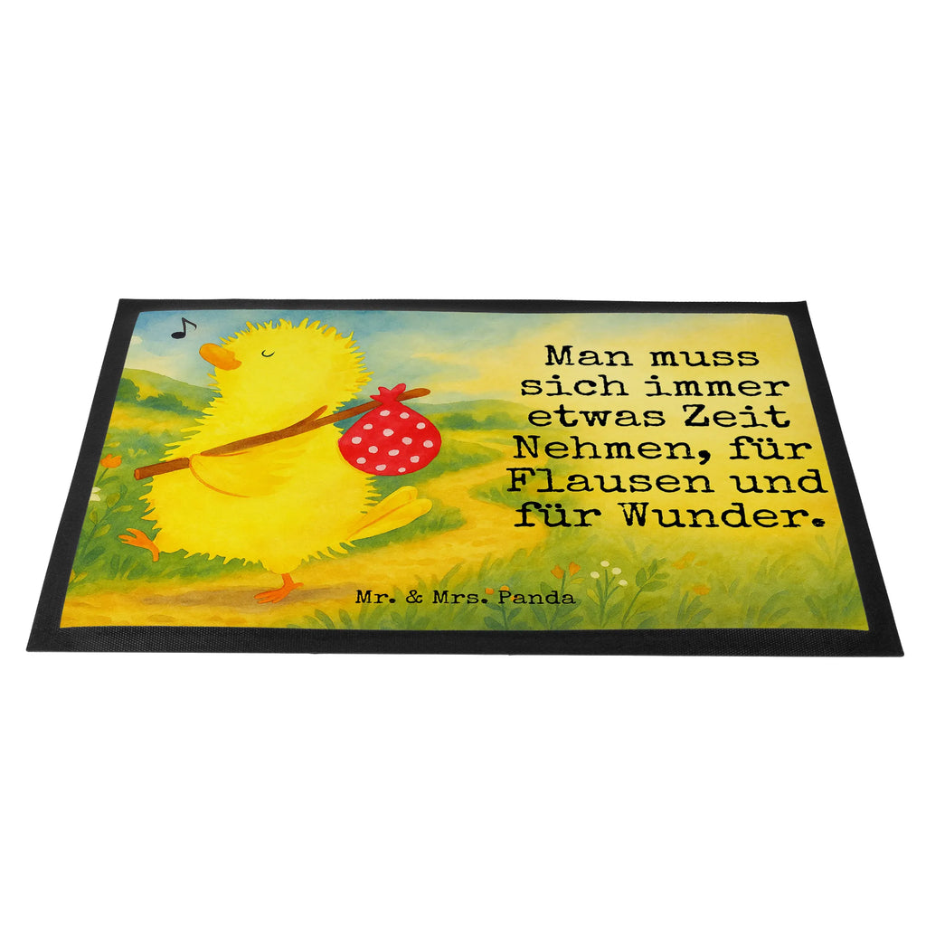 Fußmatte Küken Wander Design Schmutzfangmatte, Eingangsteppich, Fußmatten, Fußmatte outdoor, Haustürmatte, Fussmatten online, Schmutzmatte, Gummi Matte, Fußmatte außen, Fußmatte innen, Fußabtreter, Türvorleger, Fußabstreifer, Gummimatte, Motivfußmatte, Fußmatte waschbar, Schmutzfangmatte waschbar, Türmatte, Fussmatten, Matte, Fußabstreifer außen, Schmutzfangteppich, Fußmatte außen wetterfest, Schmutzfänger, Vorleger, Sauberlaufmatte, Fußabtreter außen, Ostern, Osterhase, Ostergeschenke, Osternest, Osterdeko, Geschenke zu Ostern, Ostern Geschenk, Ostergeschenke Kinder, Ostern Kinder, Küken, Freude, Grüße, Weltenbummler, Ostereier, liebe Grüße, Backpacker, Frohe Ostern, Flausen, Ei, Ostergrüße, Zeit, Reisen, Osterei, Frühlingsgefühle, Wunder, Zeitmanagement