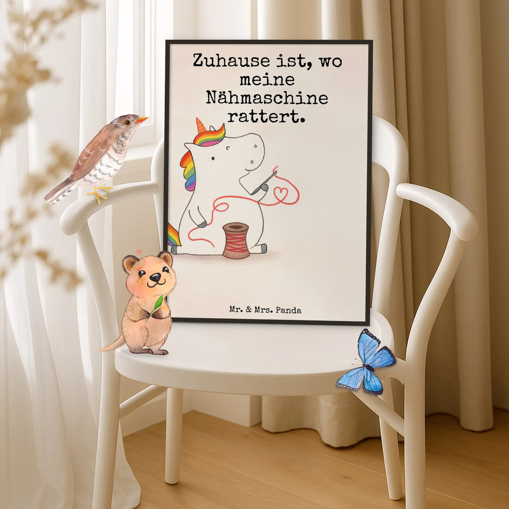 Poster Einhorn Näherin Design Wandposter, Kunstdruck, Poster, Posterdruck, Wanddeko, Handgemaltes Poster, Mr. & Mrs. Panda Poster, Designposter, Raumdekoration, Kinderposter, Bild, Wanddeko Bild, Küchenposter, Wanddekoration, Einhorn, Einhörner, Einhorn Deko, Unicorn, Mädchen, Häkeln, Nähzimmer, Stricken, basteln, nähen, Näherin, Freundin