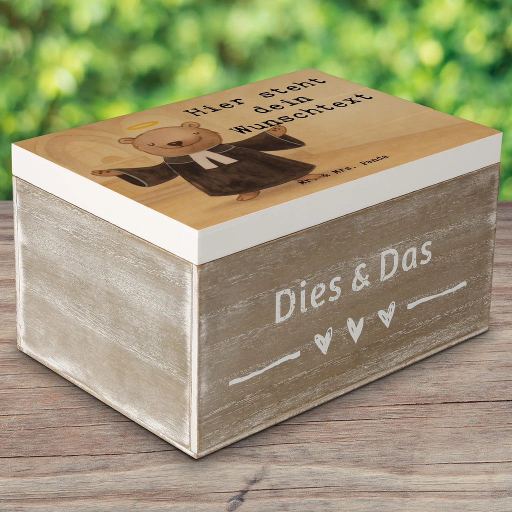 Personalisierte Holzkiste Pastor Leidenschaft Design Kiste Personalisiert, Kiste mit Namen, Erinnerungskiste Personalisiert, Aufbewahrungsbox mit Namen, Erinnerungskiste, Holzkiste Personalisiert, Schatzkiste mit Namen, Truhe Personalisiert, Schatzkiste Personalisiert, Geschenkbox personalisiert, Aufbewahrungsbox Personalisiert, Schatulle mit Namen, Dekokiste mit Namen, Erinnerungsbox Personalisiert, Schatulle Personalisiert, GEschenkdose personalisiert, Erinnerungsbox mit Namen, Holzkiste mit Namen, Truhe mit Namen, Dekokiste Personalisiert, mit Namen, Beruf, Ausbildung, Jubiläum, Abschied, Rente, Kollege, Kollegin, Geschenk, Schenken, Arbeitskollege, Mitarbeiter, Firma, Danke, Dankeschön, Prediger<br />Priester, Theologe, Pastor, Diener Gottes<br />Geistlicher, Kirche, Pfarrer