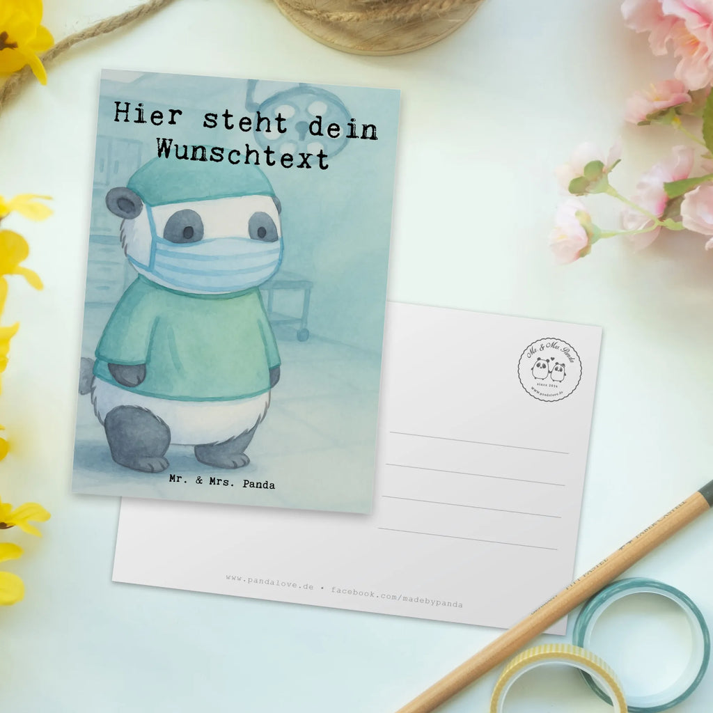 Personalisierte Postkarte Chirurg Leidenschaft Design Ansichtskarte mit Namen, Geschenkkarte mit Wunschtext, Einladung mit Namen, Postkarte personalisierbar, Grußkarte mit Wunschtext, Geschenkkarte mit Namen, Postkarte bedrucken, Karte mit Namen, Postkarte mit Wunschtext, Ansichtskarte mit Wunschtext, Postkarte mit Namen, Grußkarte mit Namen, Einladung mit Wunschtext, Karte mit Wunschtext, Beruf, Ausbildung, Jubiläum, Abschied, Rente, Kollege, Kollegin, Geschenk, Schenken, Arbeitskollege, Mitarbeiter, Firma, Danke, Dankeschön, Arzt, Krankenhaus, Unfallchirurg, Chirurg, Notfallchirurg, Mediziner