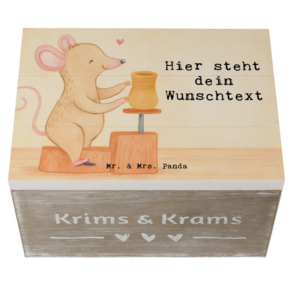 Personalisierte Holzkiste Maus Töpfern Design Geschenkbox personalisiert, Holzkiste Personalisiert, Dekokiste Personalisiert, Aufbewahrungsbox Personalisiert, GEschenkdose personalisiert, Erinnerungsbox Personalisiert, Erinnerungsbox mit Namen, Truhe mit Namen, Dekokiste mit Namen, Schatulle Personalisiert, Kiste Personalisiert, mit Namen, Schatulle mit Namen, Holzkiste mit Namen, Schatzkiste Personalisiert, Erinnerungskiste Personalisiert, Schatzkiste mit Namen, Kiste mit Namen, Erinnerungskiste, Truhe Personalisiert, Aufbewahrungsbox mit Namen, Geschenk, Sport, Sportart, Hobby, Schenken, Danke, Dankeschön, Auszeichnung, Gewinn, Sportler, Töpfern, Töpferkurs, Töpferei