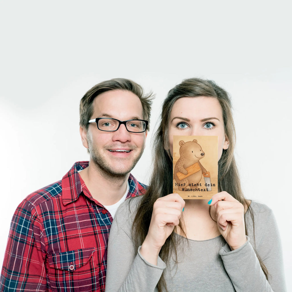 Personalisierte Postkarte Tischler Leidenschaft Design Postkarte mit Namen, Karte mit Namen, Einladung mit Namen, Ansichtskarte mit Wunschtext, Geschenkkarte mit Wunschtext, Postkarte bedrucken, Postkarte personalisierbar, Einladung mit Wunschtext, Postkarte mit Wunschtext, Karte mit Wunschtext, Ansichtskarte mit Namen, Grußkarte mit Wunschtext, Geschenkkarte mit Namen, Grußkarte mit Namen, Beruf, Ausbildung, Jubiläum, Abschied, Rente, Kollege, Kollegin, Geschenk, Schenken, Arbeitskollege, Mitarbeiter, Firma, Danke, Dankeschön