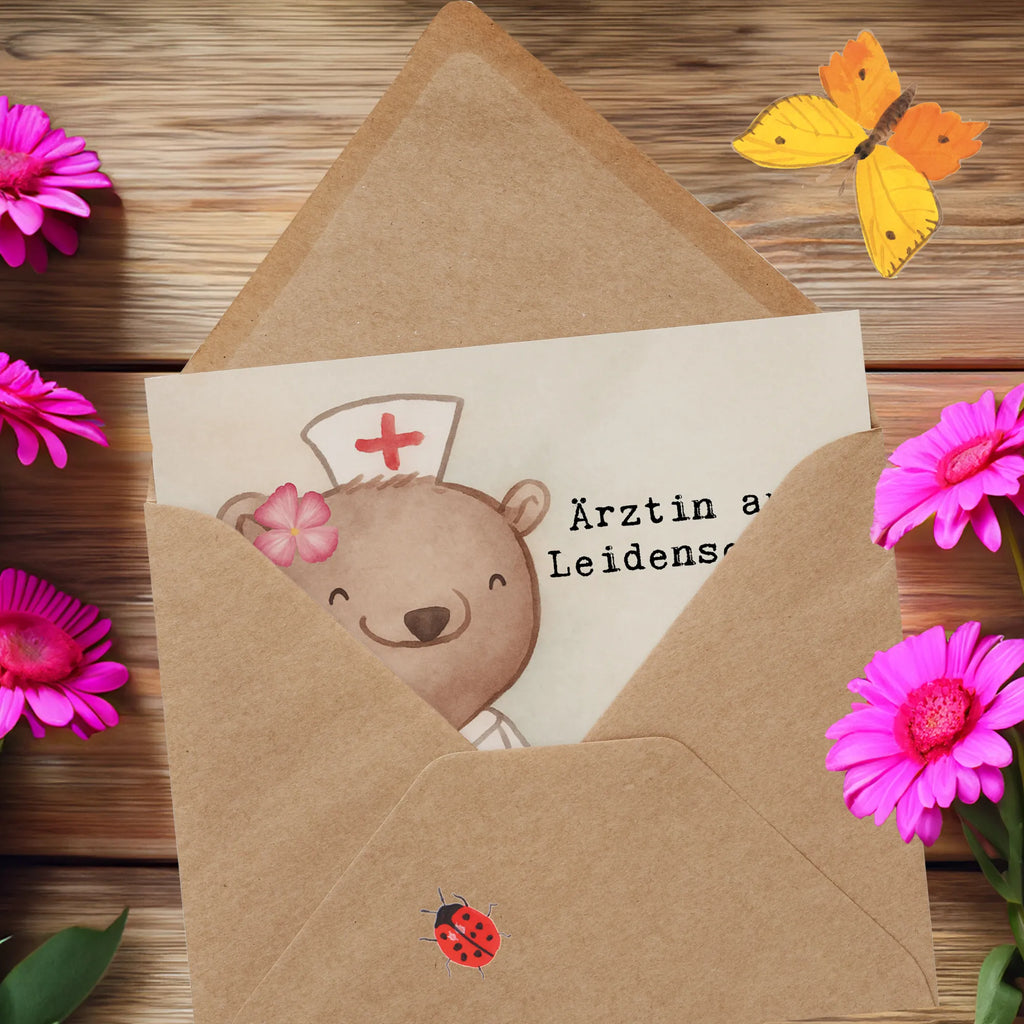 Deluxe Karte Ärztin Leidenschaft Design Hochzeitskarte, Einladungskarte, Geburtstagskarte, Klappkarte, Karte, Hochwertige Grußkarte, Glückwunschkarte, Hochwertige Klappkarte, Grußkarte, Beruf, Ausbildung, Jubiläum, Abschied, Rente, Kollege, Kollegin, Geschenk, Schenken, Arbeitskollege, Mitarbeiter, Firma, Danke, Dankeschön, Medizinerin, Medizinstudium, Ärztin, Doktortitel, Doktorin, Arztpraxis, Hausärztin