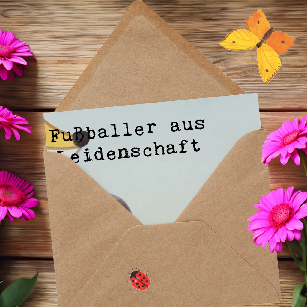 Deluxe Karte Fußballer Leidenschaft Design Hochwertige Klappkarte, Glückwunschkarte, Geburtstagskarte, Hochzeitskarte, Karte, Grußkarte, Klappkarte, Hochwertige Grußkarte, Einladungskarte, Beruf, Ausbildung, Jubiläum, Abschied, Rente, Kollege, Kollegin, Geschenk, Schenken, Arbeitskollege, Mitarbeiter, Firma, Danke, Dankeschön, Profi Fußballer, Fußballer, Fußballspiel, Glücksbringer, Fußballspieler