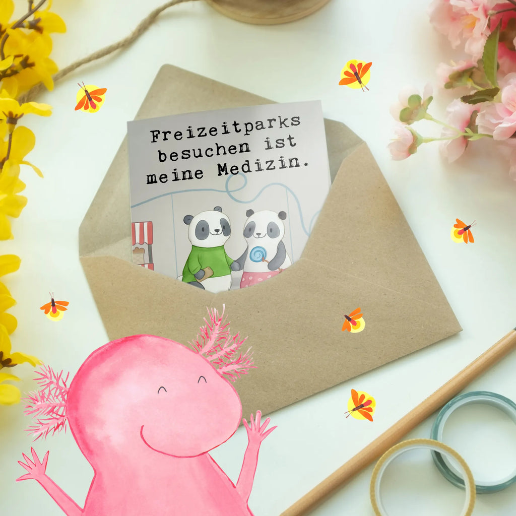 Grußkarte Pandas Freizeitpark besuchen Design Glückwunschkarte, Hochzeitskarte, Ansichtskarten, Grußkarte, Einladungskarte, Karte, Geburtstagskarte, Klappkarte, Geschenk, Sport, Sportart, Hobby, Schenken, Danke, Dankeschön, Auszeichnung, Gewinn, Sportler, Achterbahn fahren, Freizeitpark besuchen