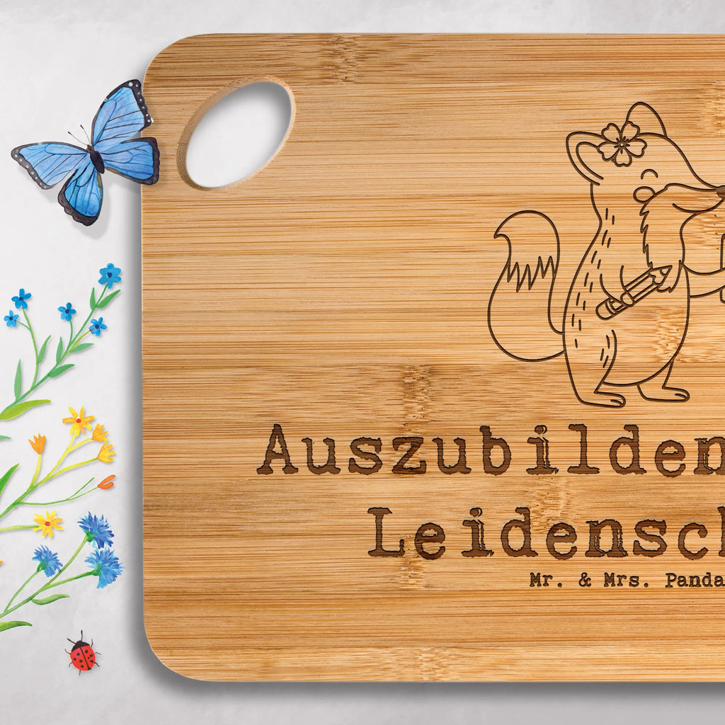 Holzbrett Auszubildende Leidenschaft Holzbrettchen, Servierbrett, Frühstücksbrett, Holzbrett, Hackbrett, Schneidebrett, Brett, Küchenbrett, Geschenk, Schenken, Jubiläum, Danke, Dankeschön, Beruf, Ausbildung, Abschied, Rente, Kollege, Kollegin, Arbeitskollege, Mitarbeiter, Firma, Beginn der Ausbildung, Abschlussprüfung, Glücksbringer zur Ausbildung, Auszubildende, Ausbildungsbeginn, Azubine