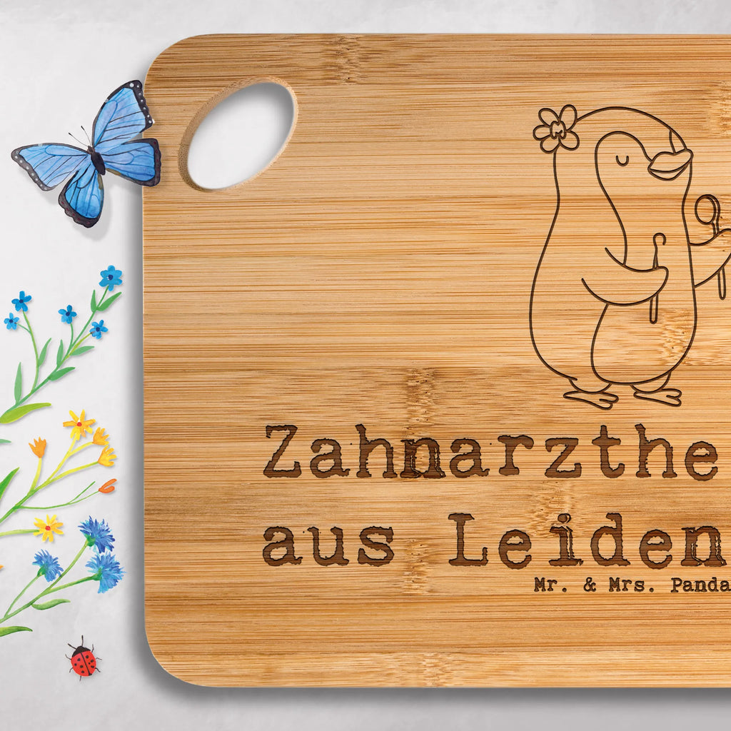 Holzbrett Zahnarzthelferin Leidenschaft Servierbrett, Frühstücksbrett, Schneidebrett, Holzbrettchen, Brett, Holzbrett, Hackbrett, Küchenbrett, Geschenk, Schenken, Jubiläum, Danke, Dankeschön, Beruf, Ausbildung, Abschied, Rente, Kollege, Kollegin, Arbeitskollege, Mitarbeiter, Firma
