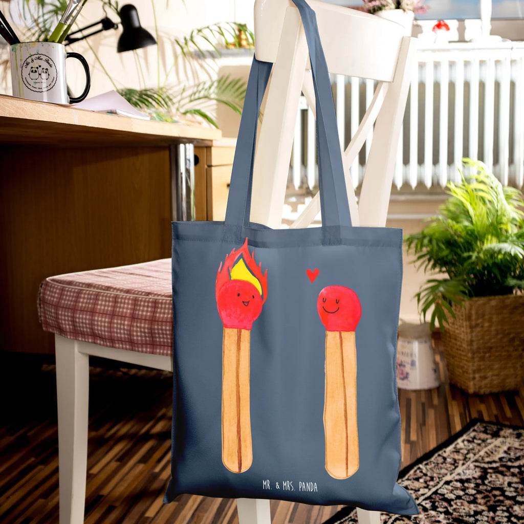 Torba Zapałki universaltasche, umhängebeutel, totebag, Umhängetasche, textilbeutel, Schulbeutel, Alltagstasche, schulterbeutel, Einkaufstüte, Henkeltasche, Einkaufstasche, tragetasche baumwolle, Shopper, stoff shopper, einkaufsshopper, henkeltasche baumwolle, Tragetasche, baumwoll shopper, canvas tasche, textiltasche, Unitasche, Tasche, Laptoptasche, Tote Bag, Stoffbeutel, einkaufstasche baumwolle, Jutetasche, Strandtasche, Beutel, studententasche, Schultertasche, Shopping Tasche, schultertasche baumwolle, campus tasche, Einkaufsbeutel, Stofftasche, Uni Tasche, freizeitbeutel, Jutebeutel, Freizeittasche, tragbeutel, dokumententasche, Baumwolltasche, Büchertasche, Tüte, umhängetasche baumwolle, Baumwollbeutel, Schultasche, Liebesgeschenk, Heiratsantrag, Partner, Jahrestag, Ehemann, Freundin, Verlobung, Ehefrau, Hocheitstag, Liebe, Freund, Heiraten, Streichhölzer