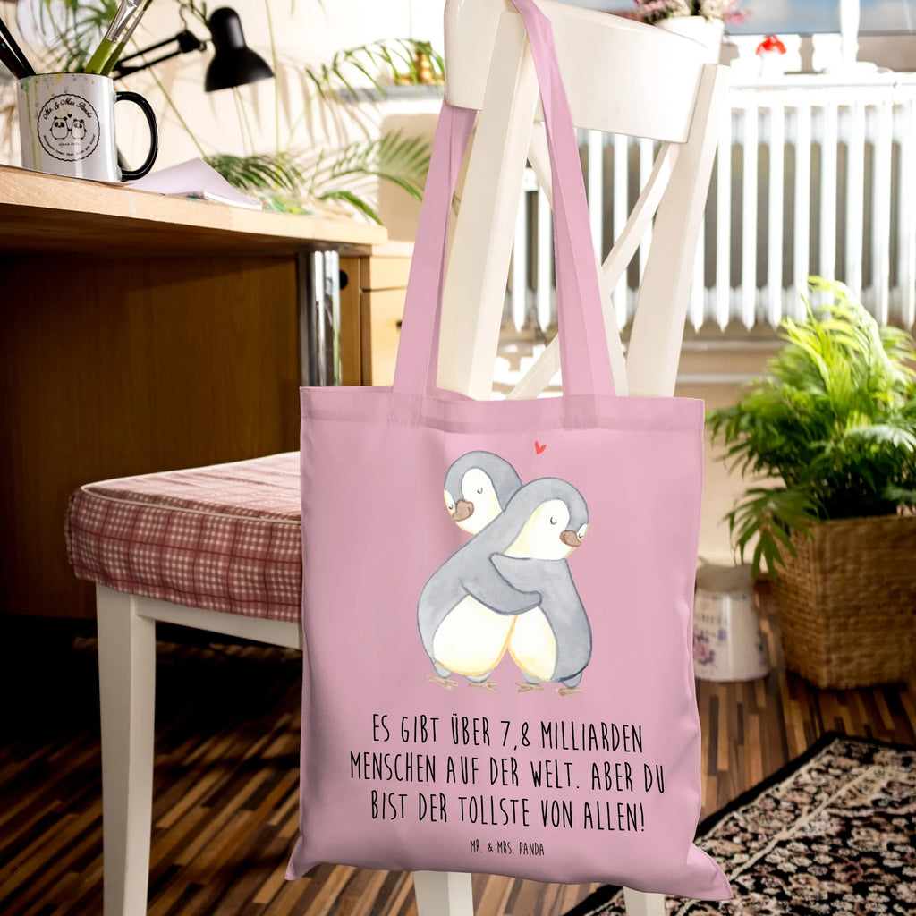 Tote bag penguins Cuddle Strandtasche, Einkaufstüte, Beutel, Beuteltasche, Shopper, Umhängetasche, Laptoptasche, Einkaufstasche, Stofftasche, Jutetasche, Jutebeutel, Tasche, Tragetasche, Schultertasche, Stoffbeutel, Badetasche, Liebe, Partner, Freund, Freundin, Ehemann, Ehefrau, Heiraten, Verlobung, Heiratsantrag, Liebesgeschenk, Jahrestag, Hocheitstag, Valentinstag, Hochzeitstag, Geschenk für Frauen, Geschenk für Freundin, Mitbringsel, für Männer, für Ehemann, Geschenk für Partner, Liebesbeweis