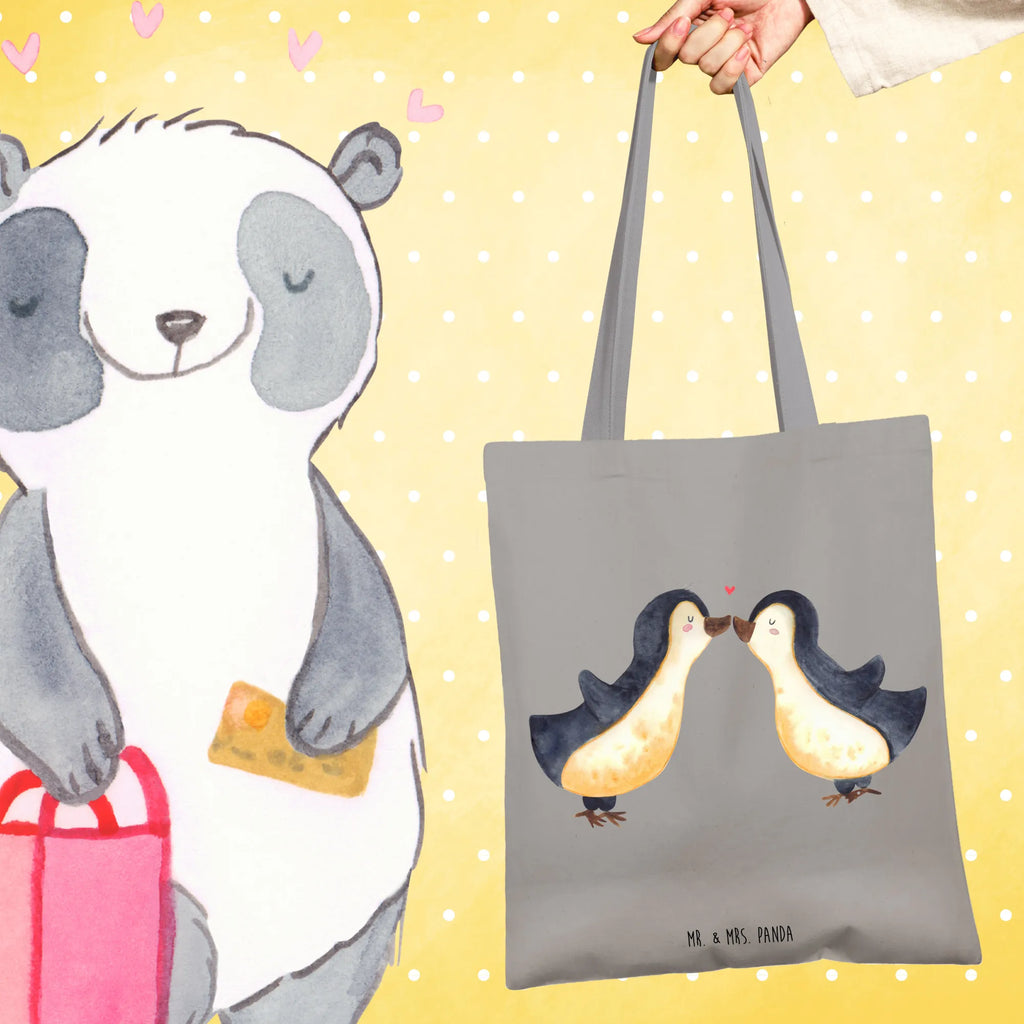 Tote bag penguins kiss Schultertasche, Jutebeutel, Einkaufstasche, Tragetasche, Stoffbeutel, Beutel, Tasche, Stofftasche, Strandtasche, Jutetasche, Umhängetasche, Badetasche, Shopper, Einkaufstüte, Laptoptasche, Beuteltasche, Liebe, Partner, Freund, Freundin, Ehemann, Ehefrau, Heiraten, Verlobung, Heiratsantrag, Liebesgeschenk, Jahrestag, Hocheitstag, Geschenk für Frauen, Geschenk für Freundin, Geschenk für Partner, Liebesbeweis, Mitbringsel, Hochzeitstag, für Männer, für Ehemann, Valentinstag