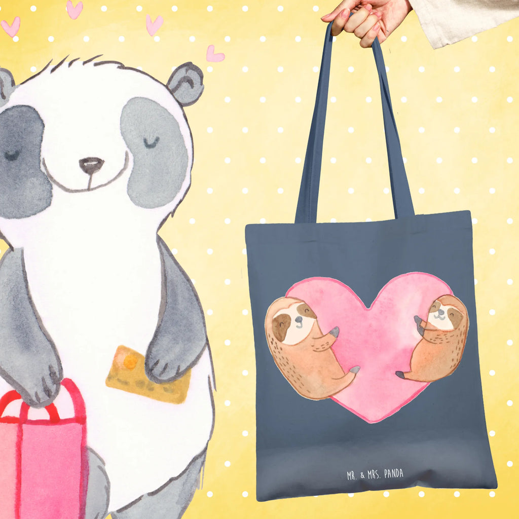 Tragetasche Faultiere Herz Stoffbeutel, Beutel, Schultertasche, Beuteltasche, Umhängetasche, Jutebeutel, Badetasche, Laptoptasche, Strandtasche, Einkaufstüte, Jutetasche, Stofftasche, Shopper, Tragetasche, Einkaufstasche, Tasche, Liebe, Partner, Freund, Freundin, Ehemann, Ehefrau, Heiraten, Verlobung, Heiratsantrag, Liebesgeschenk, Jahrestag, Hocheitstag, Valentinstag, Mitbringsel, für Ehemann, für Männer, Liebesbeweis, Geschenk für Freundin, Hochzeitstag, Geschenk für Partner, Geschenk für Frauen