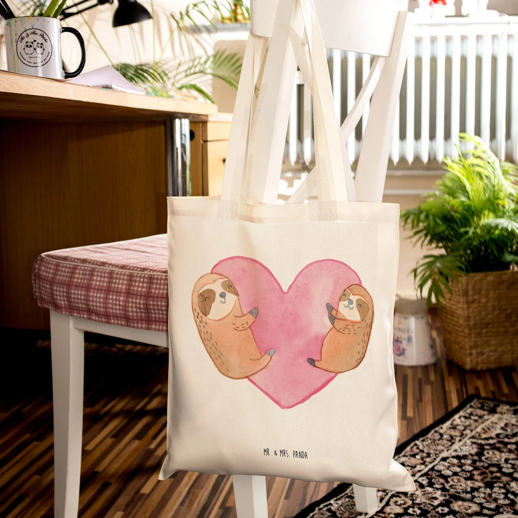Tragetasche Faultiere Herz Stoffbeutel, Beutel, Schultertasche, Beuteltasche, Umhängetasche, Jutebeutel, Badetasche, Laptoptasche, Strandtasche, Einkaufstüte, Jutetasche, Stofftasche, Shopper, Tragetasche, Einkaufstasche, Tasche, Liebe, Partner, Freund, Freundin, Ehemann, Ehefrau, Heiraten, Verlobung, Heiratsantrag, Liebesgeschenk, Jahrestag, Hocheitstag, Valentinstag, Mitbringsel, für Ehemann, für Männer, Liebesbeweis, Geschenk für Freundin, Hochzeitstag, Geschenk für Partner, Geschenk für Frauen