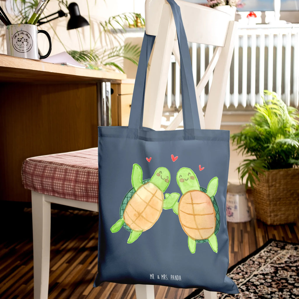 Tragetasche Schildkröten Paar Beutel, Jutebeutel, Beuteltasche, Einkaufstüte, Stoffbeutel, Badetasche, Shopper, Tragetasche, Schultertasche, Laptoptasche, Stofftasche, Jutetasche, Einkaufstasche, Tasche, Umhängetasche, Strandtasche, Liebe, Partner, Freund, Freundin, Ehemann, Ehefrau, Heiraten, Verlobung, Heiratsantrag, Liebesgeschenk, Jahrestag, Hocheitstag, Valentinstag, Geschenk für Partner, Hochzeitstag, für Männer, für Ehemann, Liebesbeweis, Geschenk für Frauen, Mitbringsel, Geschenk für Freundin