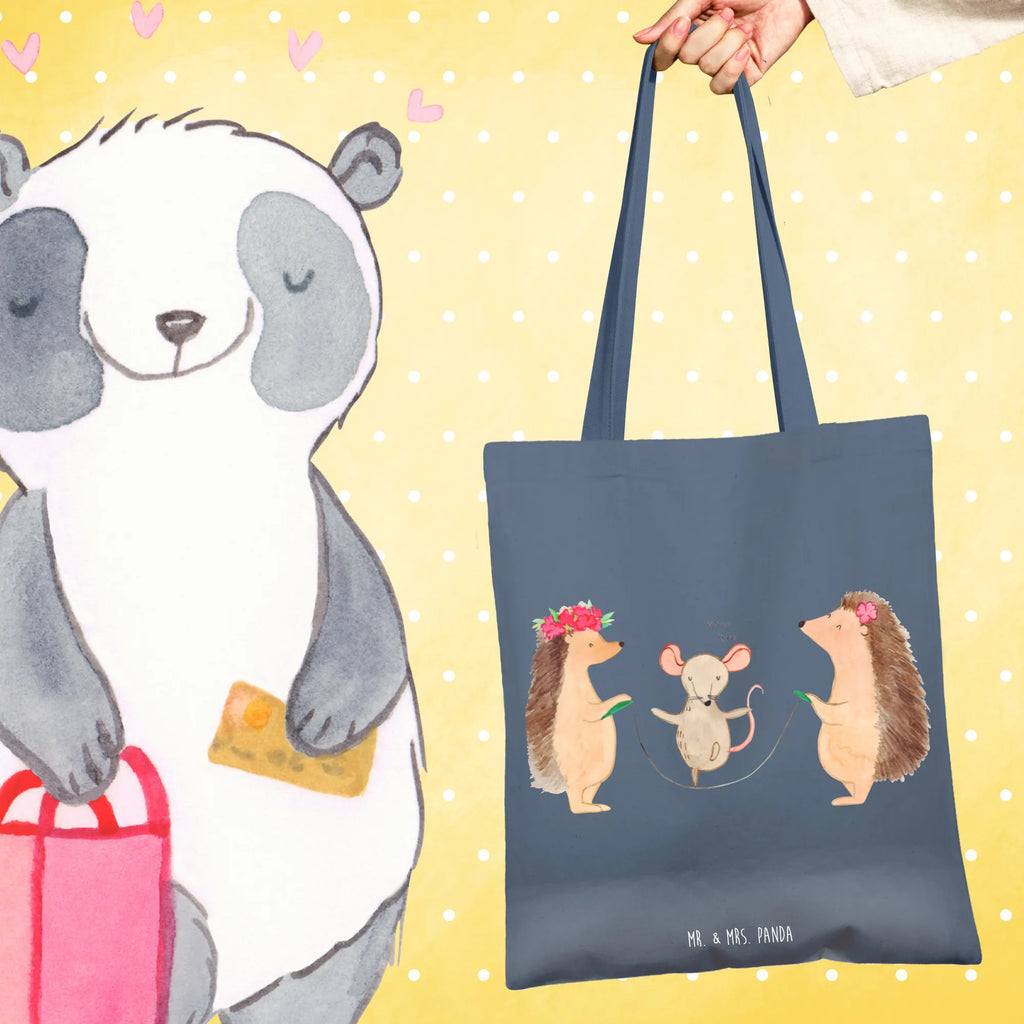 Tragetasche Igel Seilhüpfen Beuteltasche, Einkaufstüte, Stofftasche, Einkaufstasche, Stoffbeutel, Jutetasche, Shopper, Badetasche, Tasche, Laptoptasche, Jutebeutel, Tragetasche, Schultertasche, Strandtasche, Umhängetasche, Beutel, Tiermotive, Gute Laune, lustige Sprüche, Tiere, Kindergarten, Maus, Seilhüpfen, Kinder, Seilspringen, Igel