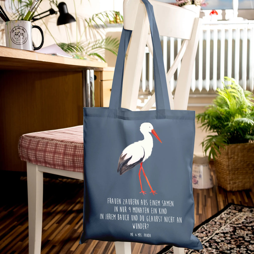 Tote bag Stork Stoffbeutel, Tasche, Laptoptasche, Badetasche, Jutetasche, Stofftasche, Beutel, Jutebeutel, Schultertasche, Beuteltasche, Strandtasche, Tragetasche, Einkaufstasche, Umhängetasche, Shopper, Einkaufstüte, Tiermotive, Gute Laune, lustige Sprüche, Tiere, Mutter werden, Schwangerschaft, Schwanger, Storch, Baby, Mütter, Störche, Mutter, Geburt, Babybauch