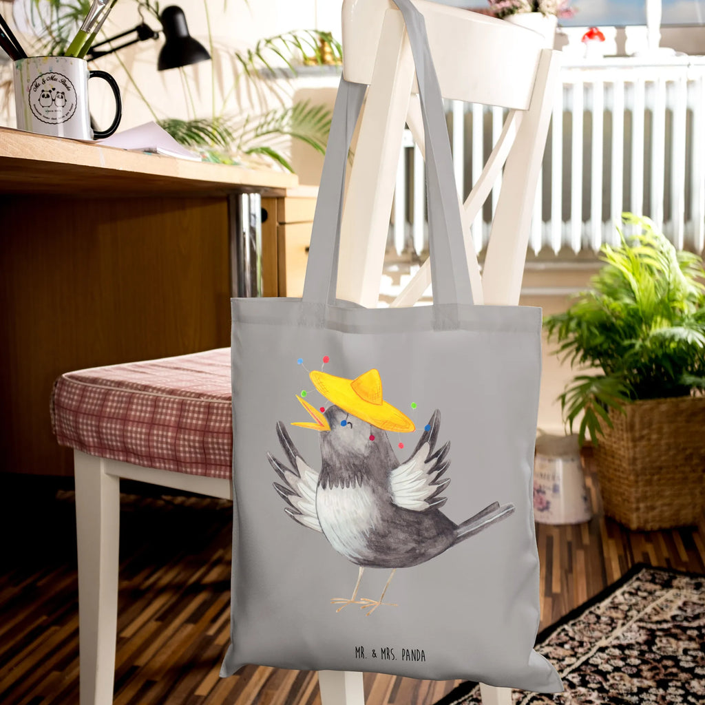 Tote bag Crow sombrero Tüte, Einkaufstüte, Beutel, uni tasche, Statementbeutel, Stofftasche, Strandtasche, Stoffbeutel, Jutetasche, bedruckte tasche, Alltagstasche, unitasche, Beuteltasche, baumwollbeutel, Einkaufsbeutel, Jutebeutel, Einkaufstasche, Schultertasche, Laptoptasche, Tasche, shopping tasche, Shopper, Henkeltasche, Badetasche, Leinentasche, Tragetasche, Baumwolltasche, tote bag, Umhängetasche, Schultasche, büchertasche, Gute Laune, Tiermotive, Tiere, lustige Sprüche, Vogel, Spruch positiv, froh, Vögel, glücklich sein, Glück Spruch, Elster, Rabe, Motivation, fröhlich sein