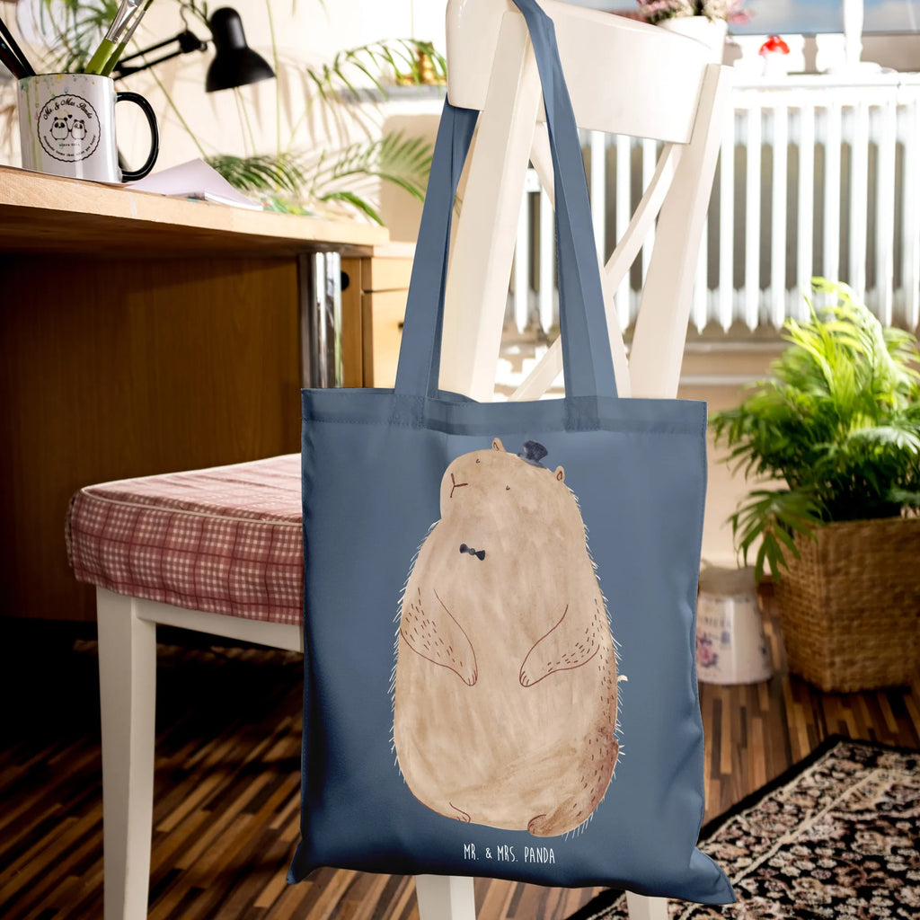 Tote bag Groundhog Einkaufsbeutel, Beutel, uni tasche, Laptoptasche, Schultasche, Tüte, Shopper, unitasche, Tasche, Jutetasche, Baumwolltasche, tote bag, Stoffbeutel, shopping tasche, Alltagstasche, Beuteltasche, Leinentasche, Jutebeutel, Einkaufstasche, baumwollbeutel, Stofftasche, Umhängetasche, Tragetasche, Statementbeutel, Henkeltasche, büchertasche, Strandtasche, Einkaufstüte, bedruckte tasche, Badetasche, Schultertasche, Tiere, lustige Sprüche, Tiermotive, Gute Laune, Anstand, Fröhlichkeit, Murmeltier, Freundlichkeit, Knigge, Respekt
