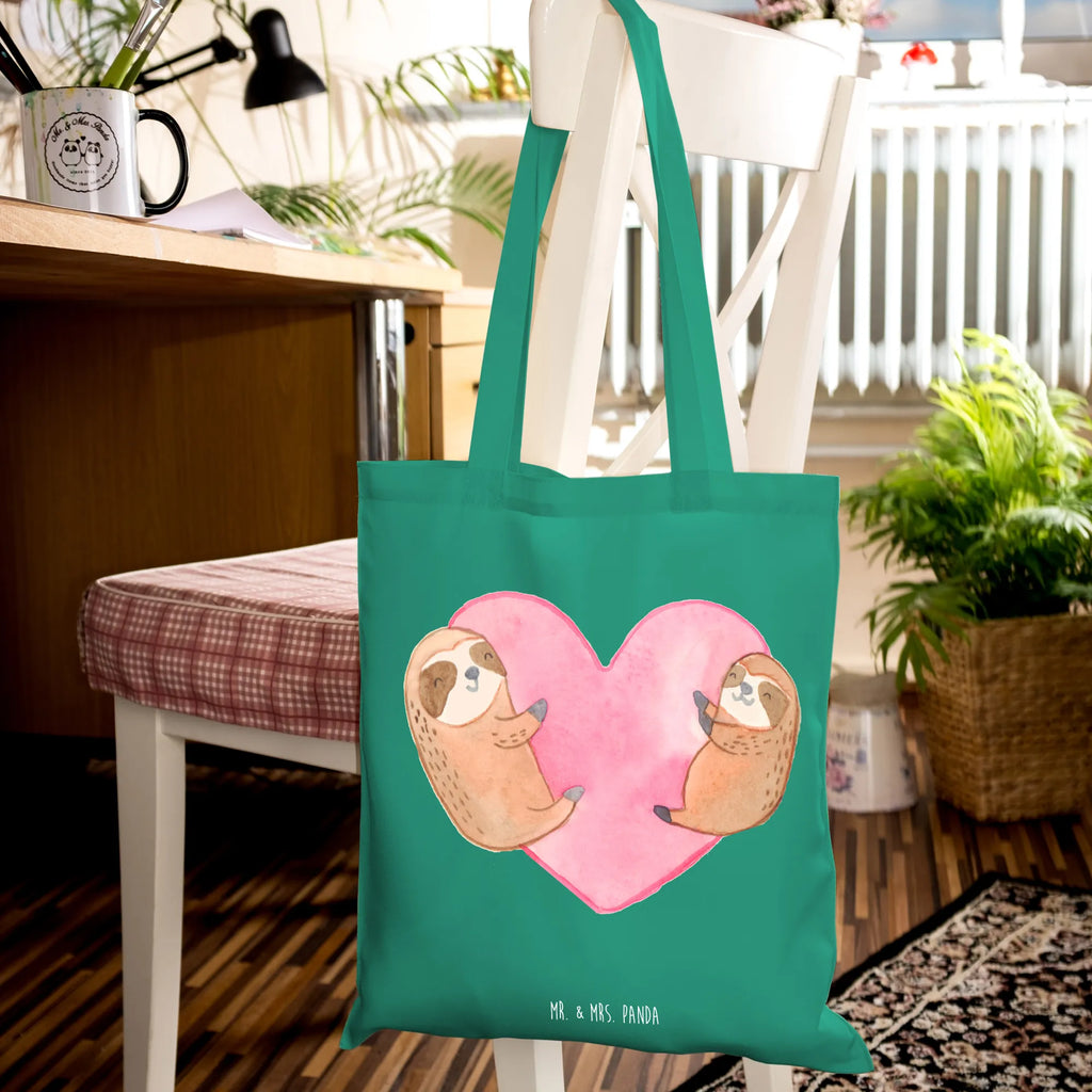 Tragetasche Faultiere Herz Stoffbeutel, Beutel, Schultertasche, Beuteltasche, Umhängetasche, Jutebeutel, Badetasche, Laptoptasche, Strandtasche, Einkaufstüte, Jutetasche, Stofftasche, Shopper, Tragetasche, Einkaufstasche, Tasche, Liebe, Partner, Freund, Freundin, Ehemann, Ehefrau, Heiraten, Verlobung, Heiratsantrag, Liebesgeschenk, Jahrestag, Hocheitstag, Valentinstag, Mitbringsel, für Ehemann, für Männer, Liebesbeweis, Geschenk für Freundin, Hochzeitstag, Geschenk für Partner, Geschenk für Frauen