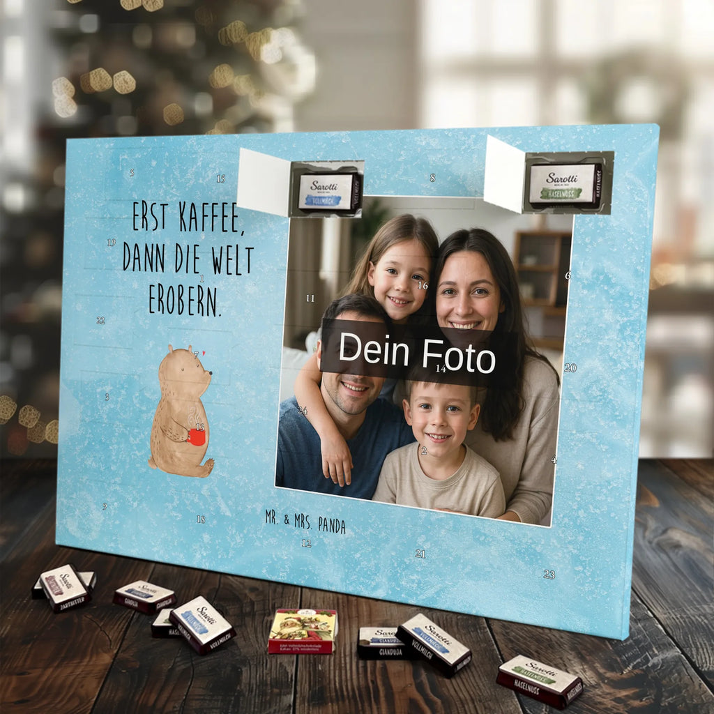 Personalisierter Schoko Foto Adventskalender Bär Kaffee Personalisierter Schoko Foto Adventskalender, Teddybär, Teddy, Bär, Guten Morgen, Bären, Welt Erobern, Kaffee, Welt Retten, Motivation, Coffee, Morgenroutine