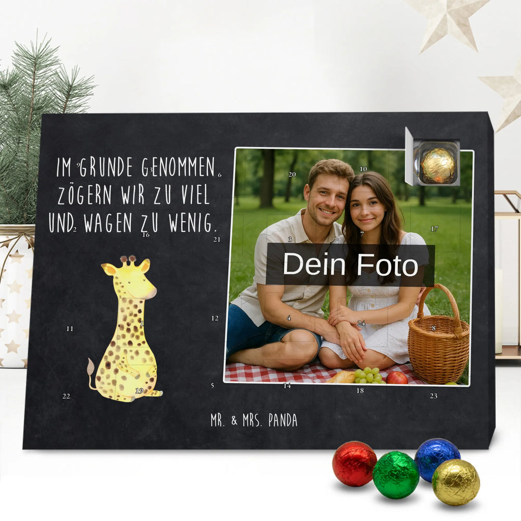 Personalisierter Schoko Foto Adventskalender Giraffe Zufrieden Personalisierter Schoko Foto Adventskalender, Afrika, Wildtiere, Glück, Abenteuer, Giraffe, Zufrieden