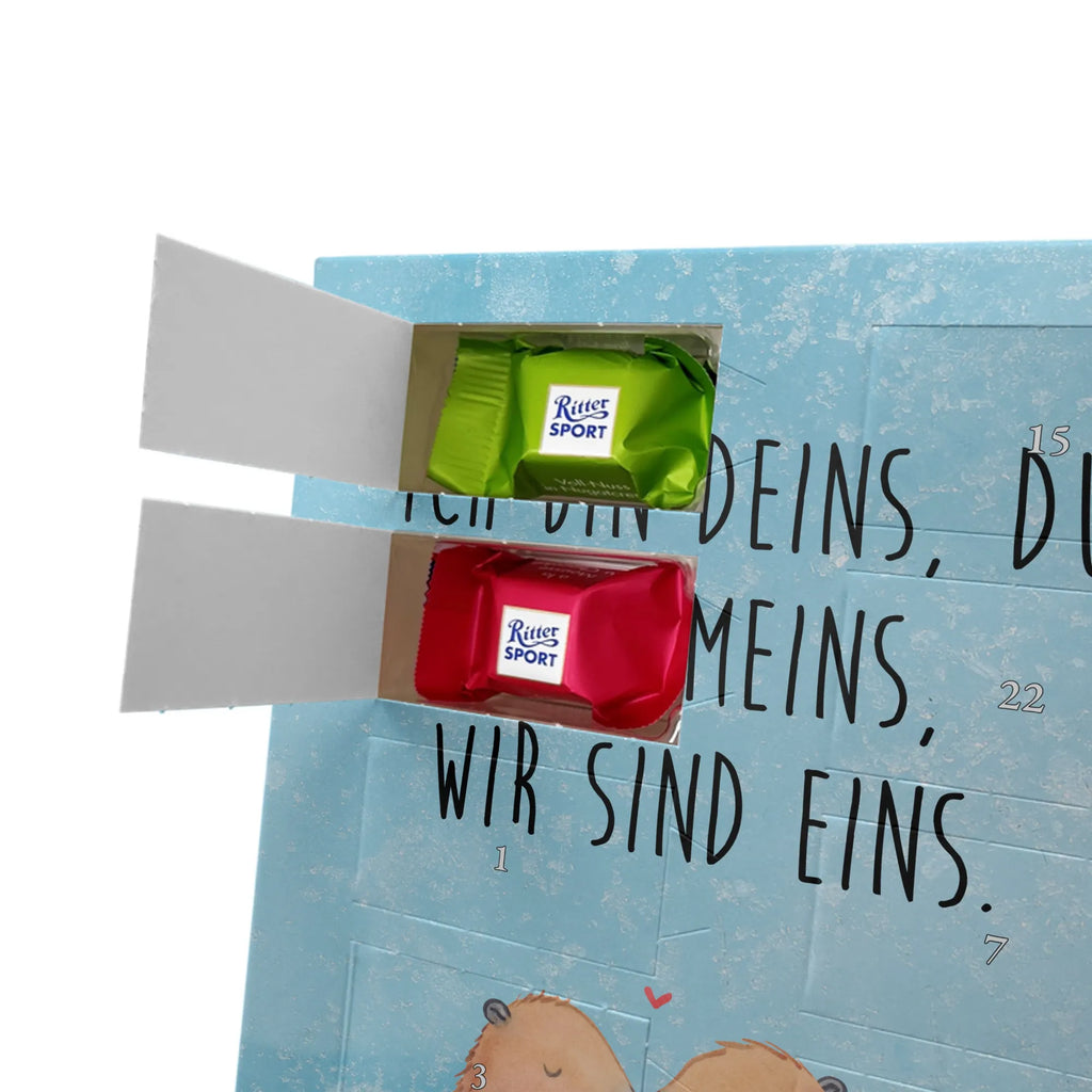 Personalisierter Schoko Foto Adventskalender Capybara Liebe Personalisierter Schoko Foto Adventskalender, Gute Laune, Lustige Sprüche, Tiere, Tiermotive, Liebe, Jahrestag, Liebesbeweis, Kuschel Capybaras, Liebesspruch, Valentinstag, Tierliebe, Ehejubiläum, Partnertiere, Beziehung, Verschmolzen, Capybara, Ich Bin Deins, Herzlich, Geschenkidee, Romantisches Geschenk, Du Bist Meins, Verliebt, Paar, Handgezeichnet