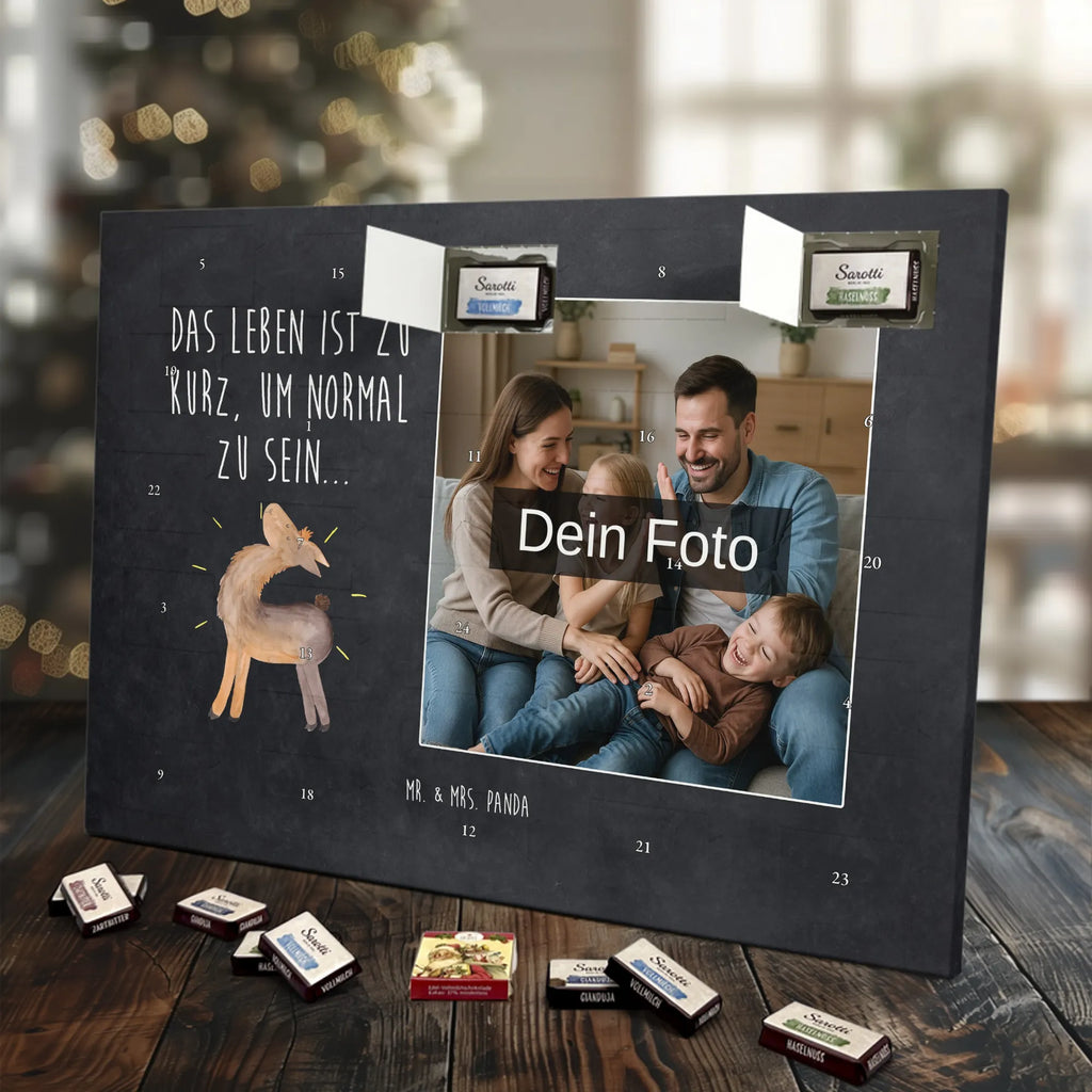 Personalisierter Schoko Foto Adventskalender Lama Stolz Personalisierter Schoko Foto Adventskalender, Lama, Alpaka, Family, Familie, Kumpel, Anders, Freundinnen, Freundin, Stolz, Lamas, Neustart, Außenseiter, Beste Freundin, Hippie