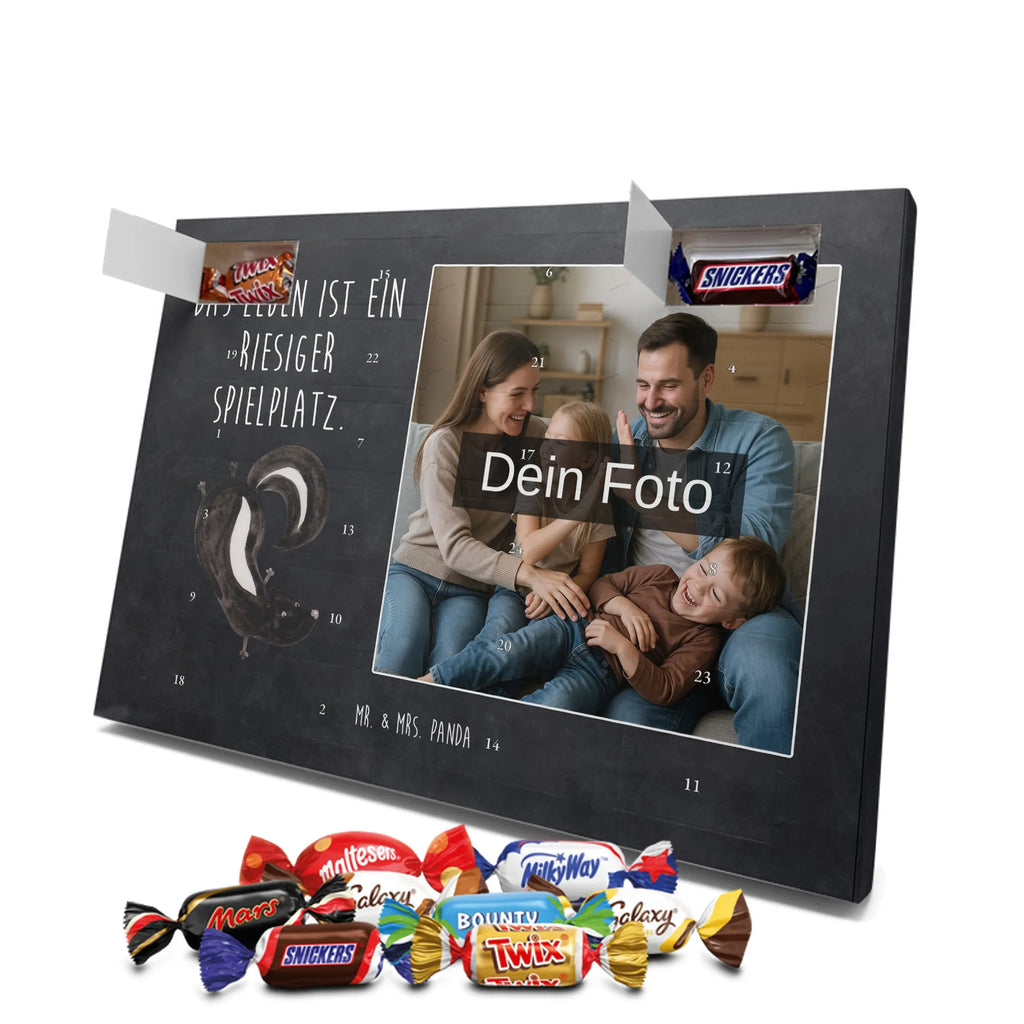 Personalisierter Schoko Foto Adventskalender Stinktier Handstand Personalisierter Schoko Foto Adventskalender, Stinktier, Skunk, Verpielt, Stinker, Raubtier, Spielplatz, Wildtier, Kind, Stinki