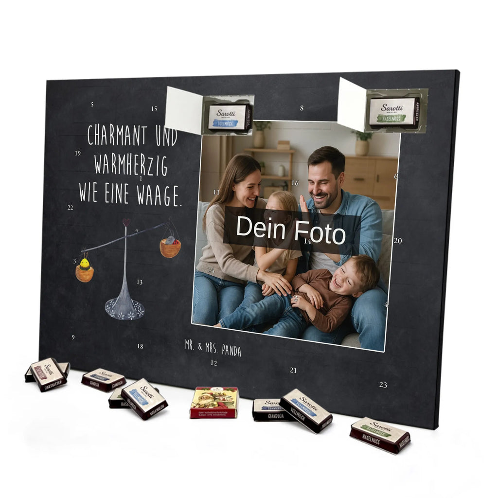 Personalisierter Schoko Foto Adventskalender Sternzeichen Waage Personalisierter Schoko Foto Adventskalender, Tierkreiszeichen, Sternzeichen, Horoskop, Astrologie, Aszendent, Hummel, Geschenk Oktober, Waage, Marienkäfer, Waage Sternzeichen, Biene, Geburtstag Oktober, Gleichgewicht, Waage Geschenk, Geburtstag September, Geschenk September
