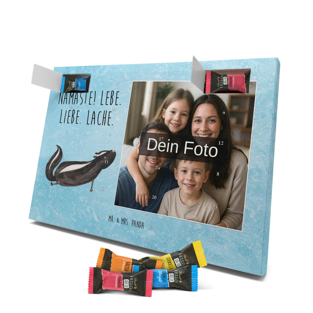  skunk yoga Skunk, Stinky, Love, Laugh, Predator, Live, Namaste, Stinker, Yoga, Wild animal