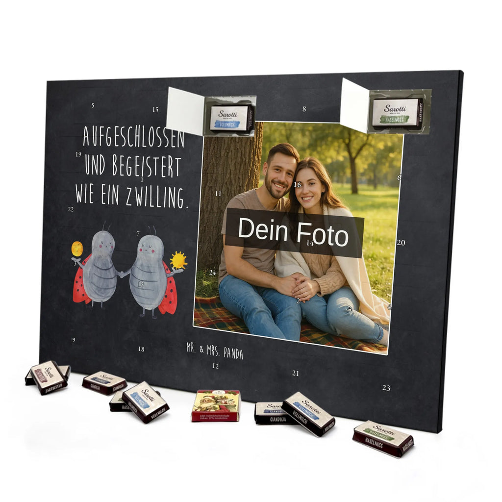 Personalisierter Schoko Foto Adventskalender Sternzeichen Zwilling Personalisierter Schoko Foto Adventskalender, Tierkreiszeichen, Horoskop, Astrologie, Aszendent, Sternzeichen, Geschenk Mai, Zwillingsbruder, Marienkäfer, Zwillingsschwester, Glückskäfer, Zwilling Sternzeichen, Geburtstag Mai, Geschenk Juni, Zwillinge, Zwilling Geschenk