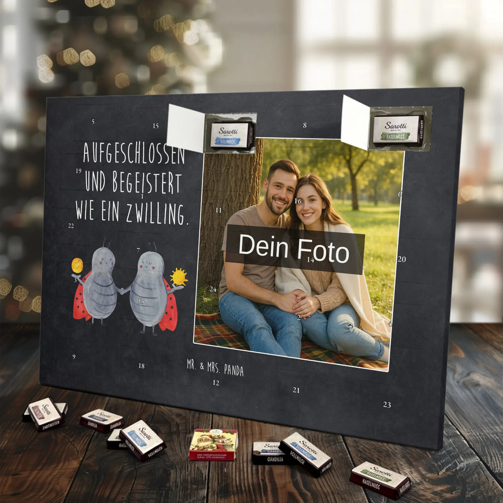 Personalisierter Schoko Foto Adventskalender Sternzeichen Zwilling Personalisierter Schoko Foto Adventskalender, Tierkreiszeichen, Horoskop, Astrologie, Aszendent, Sternzeichen, Geschenk Mai, Zwillingsbruder, Marienkäfer, Zwillingsschwester, Glückskäfer, Zwilling Sternzeichen, Geburtstag Mai, Geschenk Juni, Zwillinge, Zwilling Geschenk