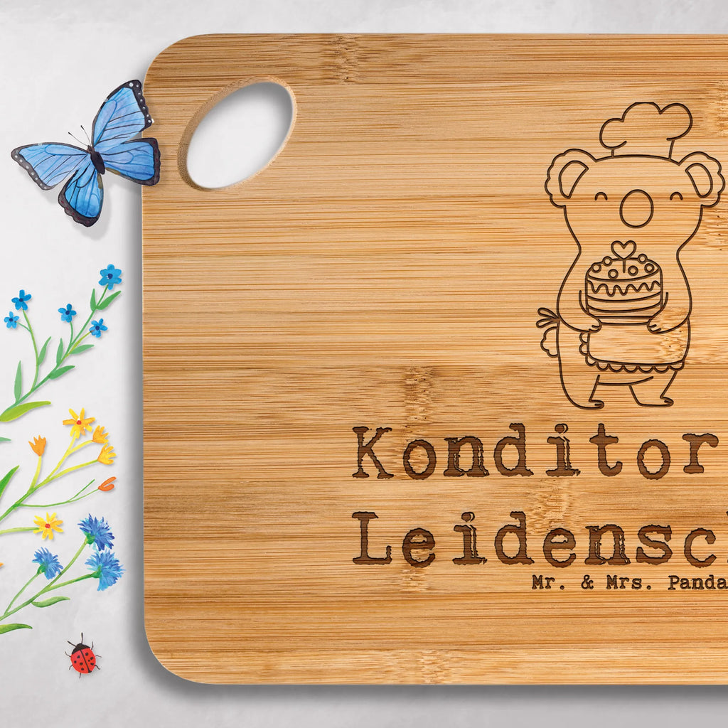 Holzbrett Konditor Leidenschaft Holzbrett, Frühstücksbrett, Küchenbrett, Holzbrettchen, Servierbrett, Brett, Hackbrett, Schneidebrett, Geschenk, Schenken, Jubiläum, Danke, Dankeschön, Beruf, Ausbildung, Abschied, Rente, Kollege, Kollegin, Arbeitskollege, Mitarbeiter, Firma, Bäcker, Konditor, Confiseur, Patissier, Kuchenbäcker