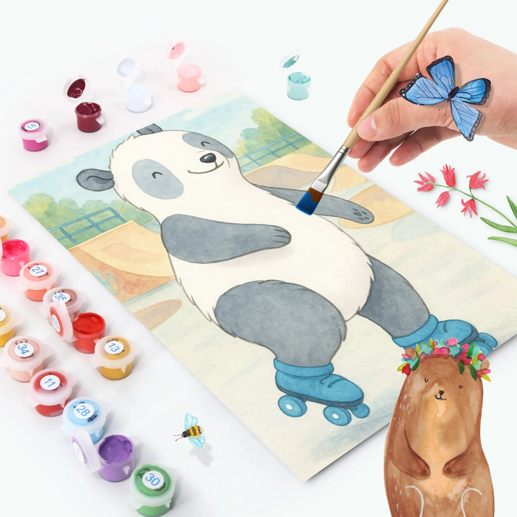 Malen nach Zahlen Panda Inliner fahren Design Basteln, DIY, Künstler, Ausmalbild, Bastelidee, Kreativität, Malen, Malen nach Zahlen, Kunstwerk, Sportler, Schenken, Gewinn, Auszeichnung, Dankeschön, Danke, Hobby, Sportart, Geschenk, Sport, inlinern, Inliner fahren, Rollschuh fahren