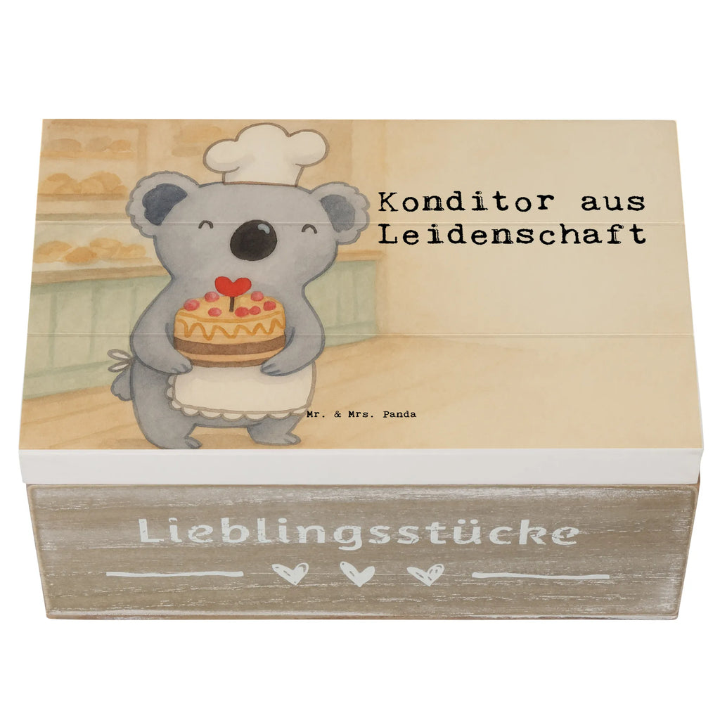 Aufbewahrungsbox Konditor Leidenschaft Design box holz, Holzkiste, holzschachtel, aufbewahrungstruhe, Aufbewahrungsbox, aufbewahrungskisten, Aufbewahrungskiste, Holzbox, aufbewahrungsboxen, Holztruhe, Holzkisten, Holz Aufbewahrungsbox, Box aus Holz, Aufbewahrungsbox aus Holz, Holzbox mit Deckel, aufbewahrungskiste mit deckel, holztruhen, Aufbewahrungsbox Holz, Schatulle, Holzkiste mit Deckel, holzschatulle, Holzboxen, truhe holz, kiste holz, holzkästchen, Geschenk, Schenken, Jubiläum, Danke, Dankeschön, Beruf, Ausbildung, Abschied, Rente, Kollege, Kollegin, Arbeitskollege, Mitarbeiter, Firma, Konditor, Bäcker, Kuchenbäcker, Patissier, Confiseur